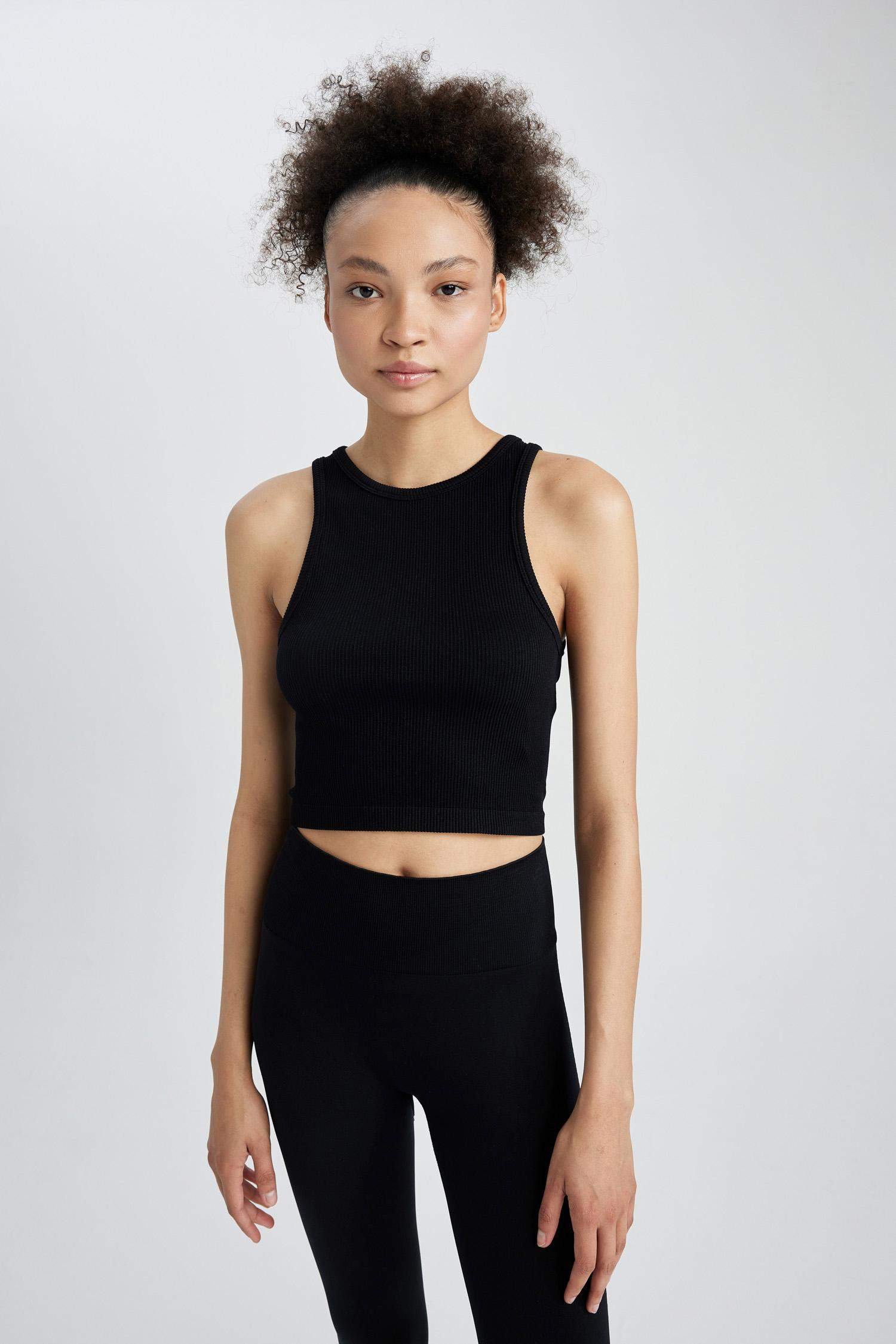 Әйелдерге дөңгелек жаға Ішкөйлек