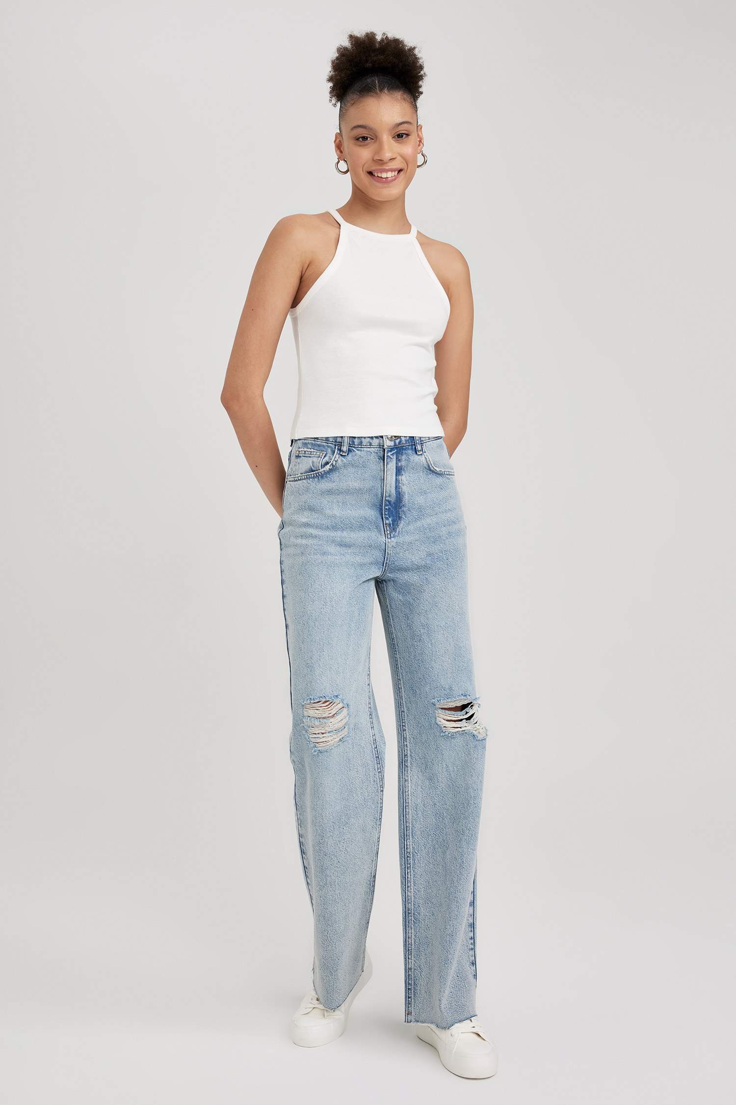 كروب توب ريبانا سليم فيت