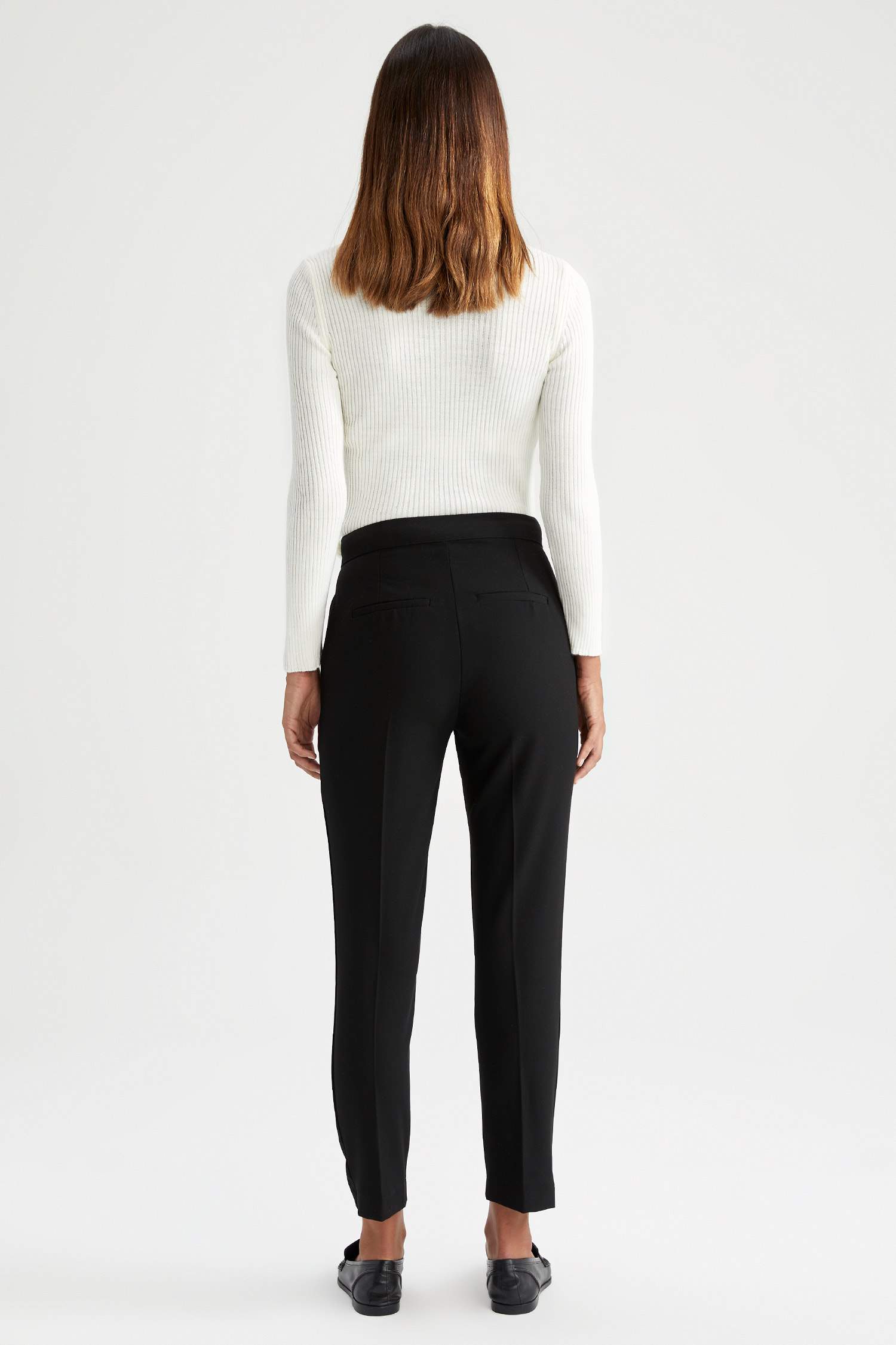 Брюки чиносы