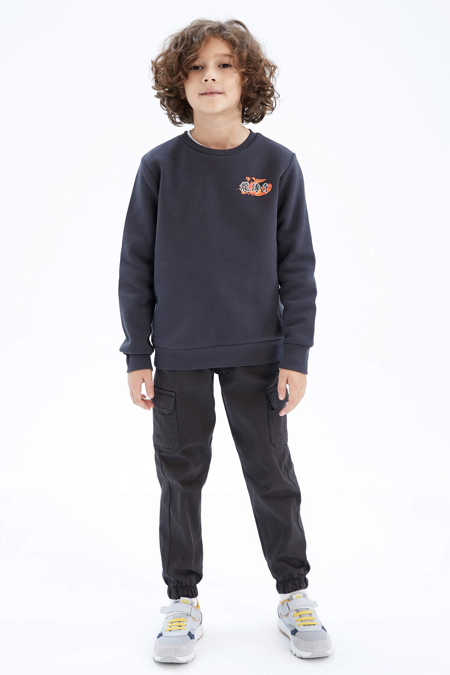 سويت شيرت ولادي بيافة مستديرة