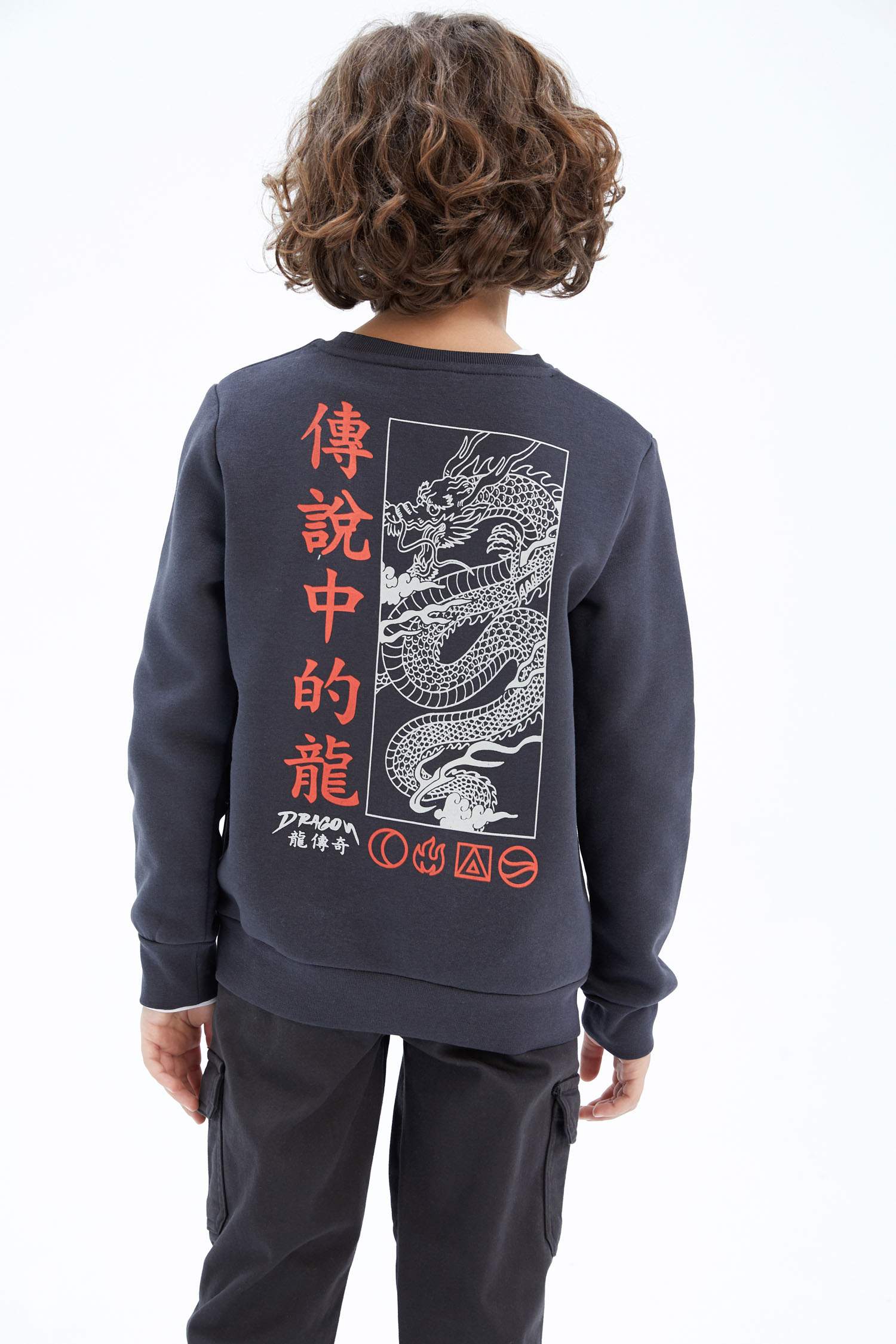 سويت شيرت ولادي بيافة مستديرة