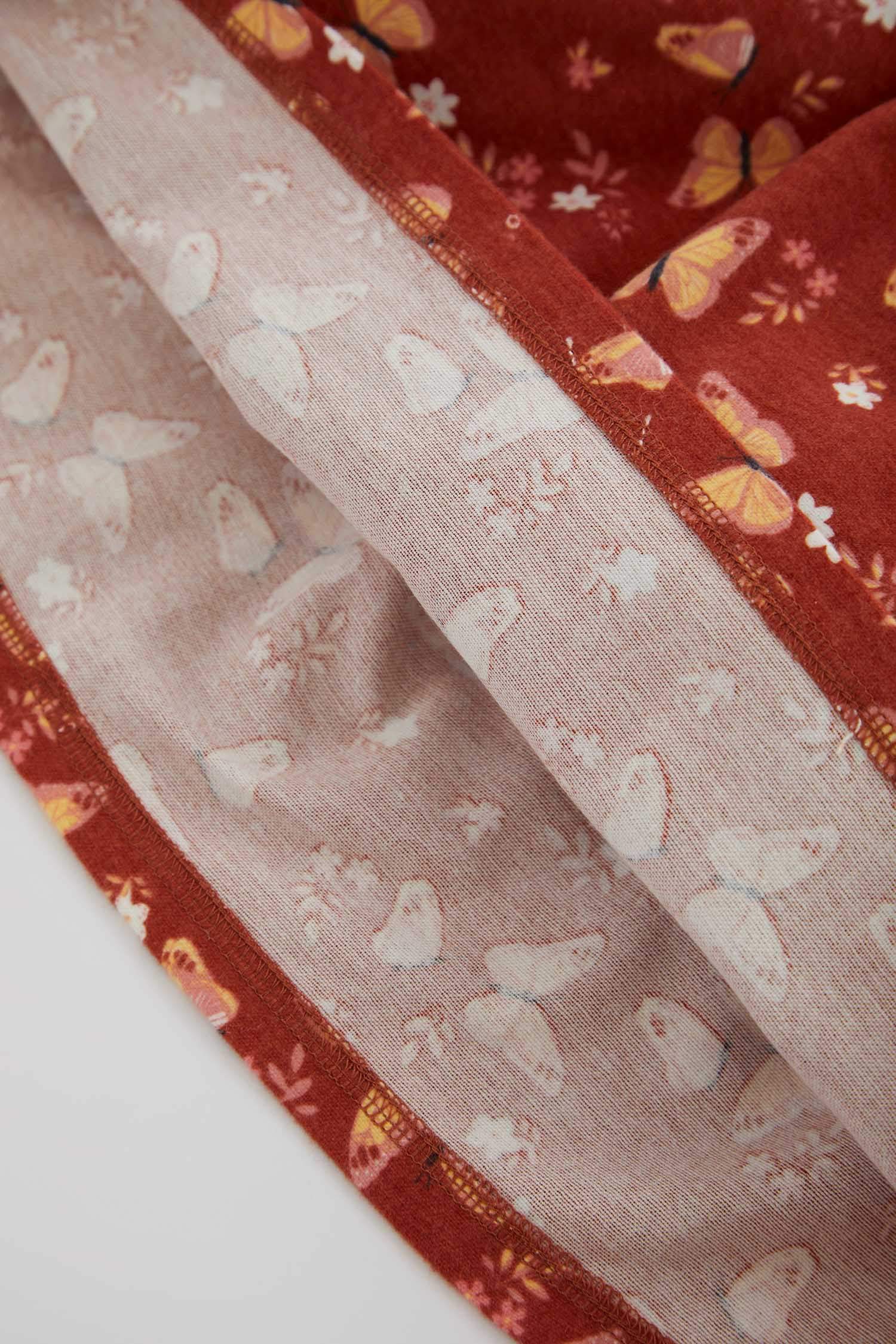 Платье стандартного кроя с круглым вырезом с длинным рукавом