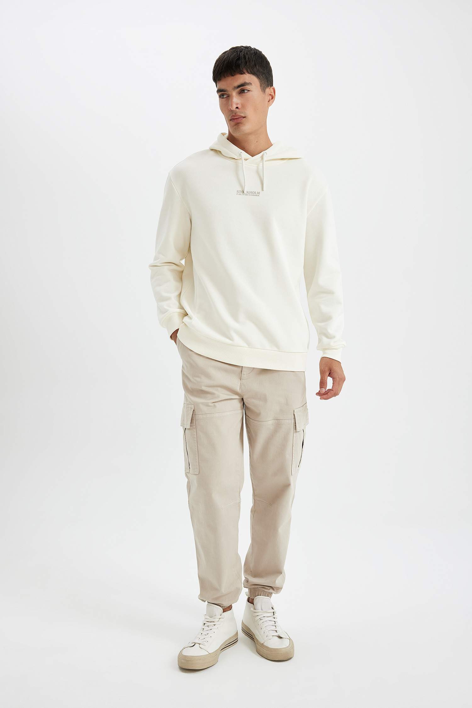 Relax Fit Long Sleeve Sweatshirt