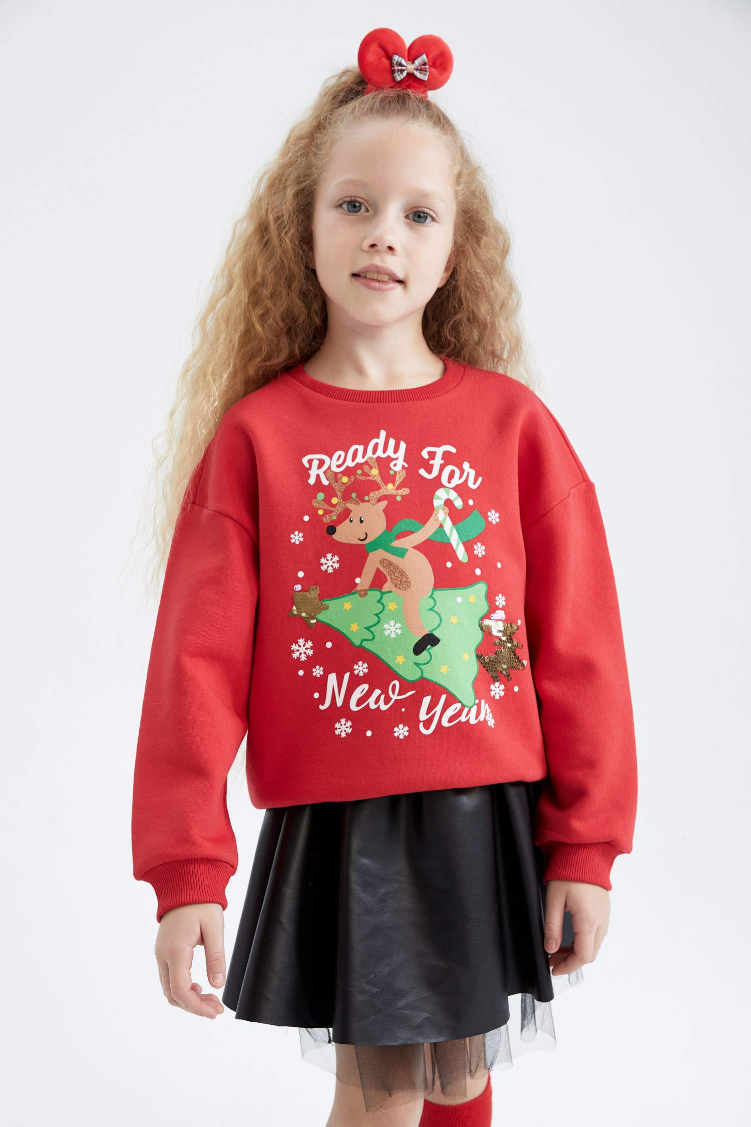 سويت شيرت قصة مريحة بياقة مستديرة ببطانة ناعمة