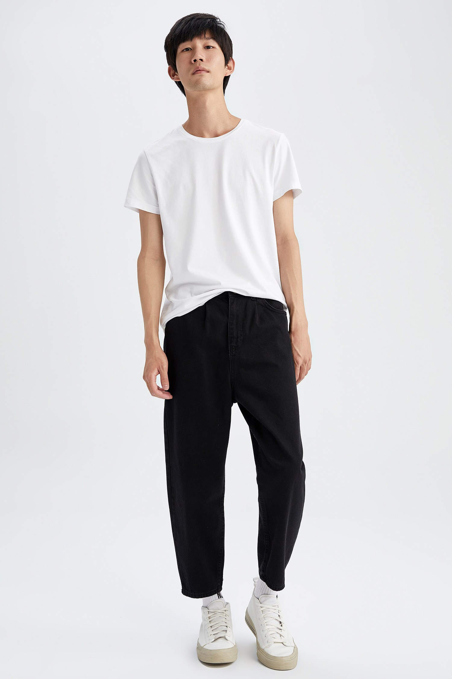 Balloon Fit Pants - Black
