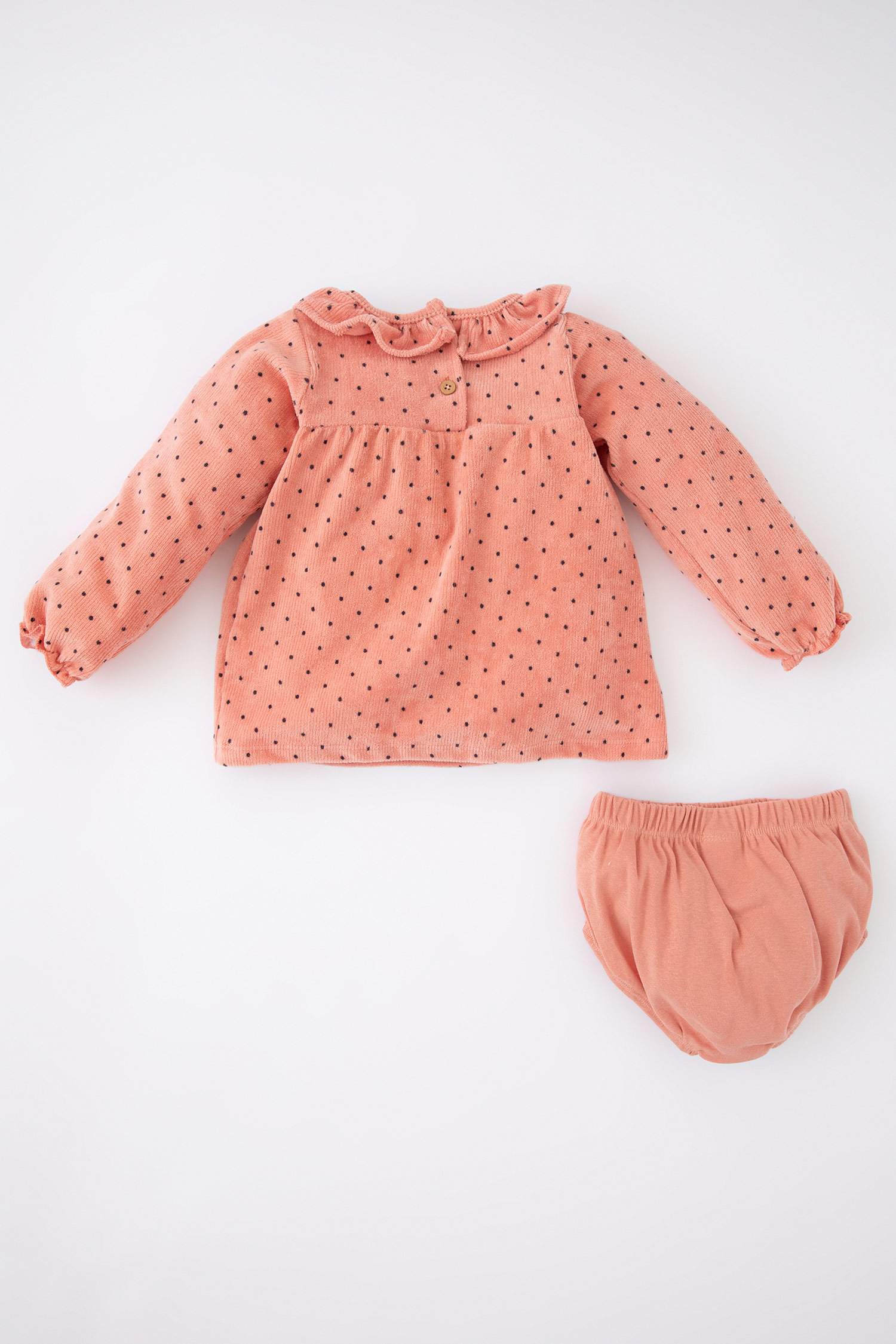 طقم بناتي منقط قطيفة قصة عادية كم طويل - قطعتين