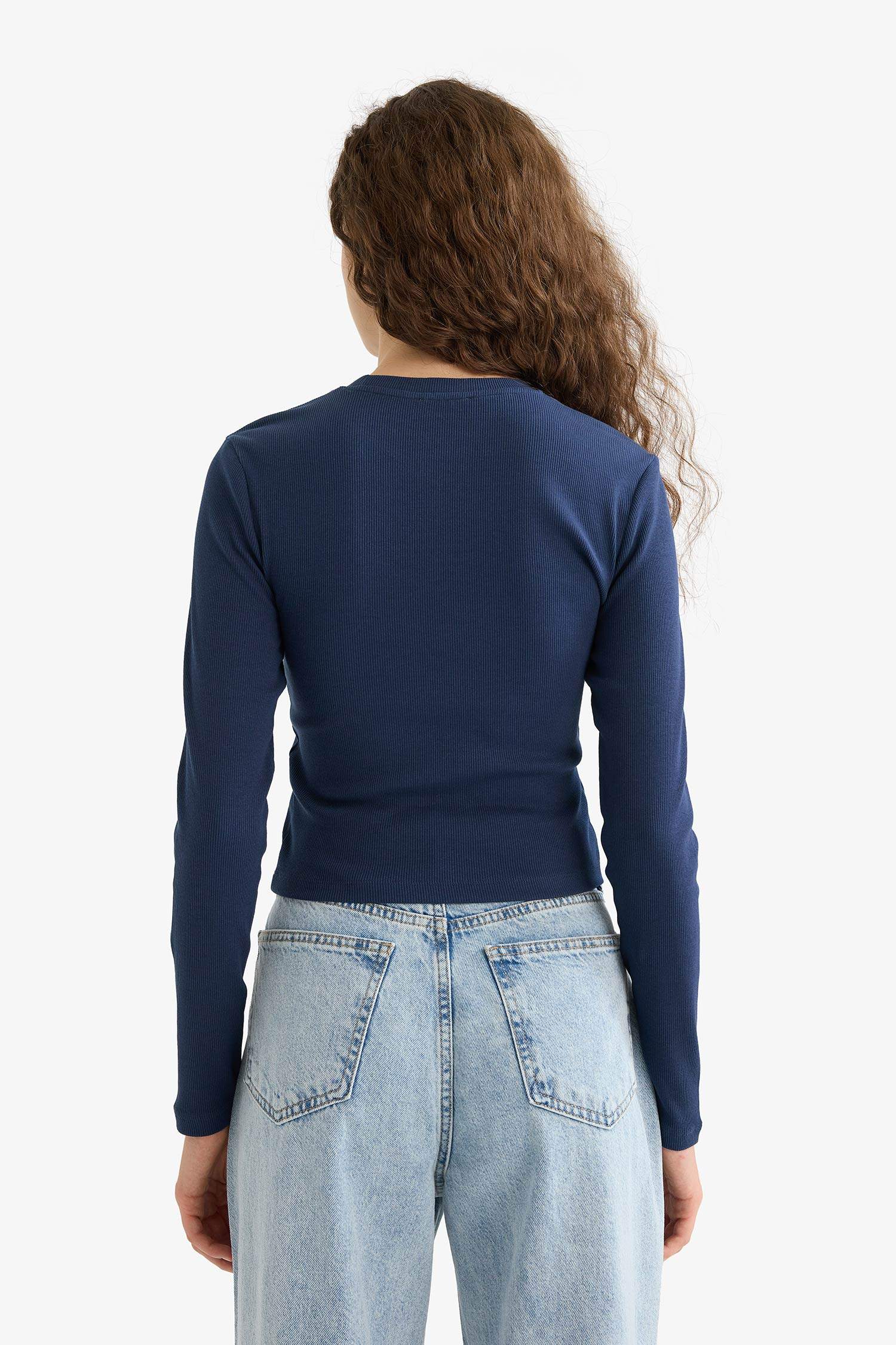 تيشيرت سادة ردن طويل مضلع بياخة مستديرة