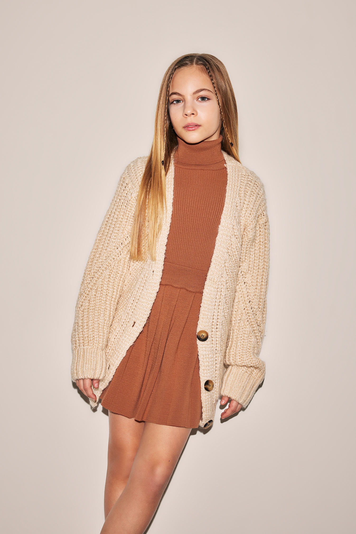 #FR2 GOLF レディース　ニット　ベージュ Ecru Girls & Teens Regular Fit V-Neck Cardigan 2827968 | DeFacto
