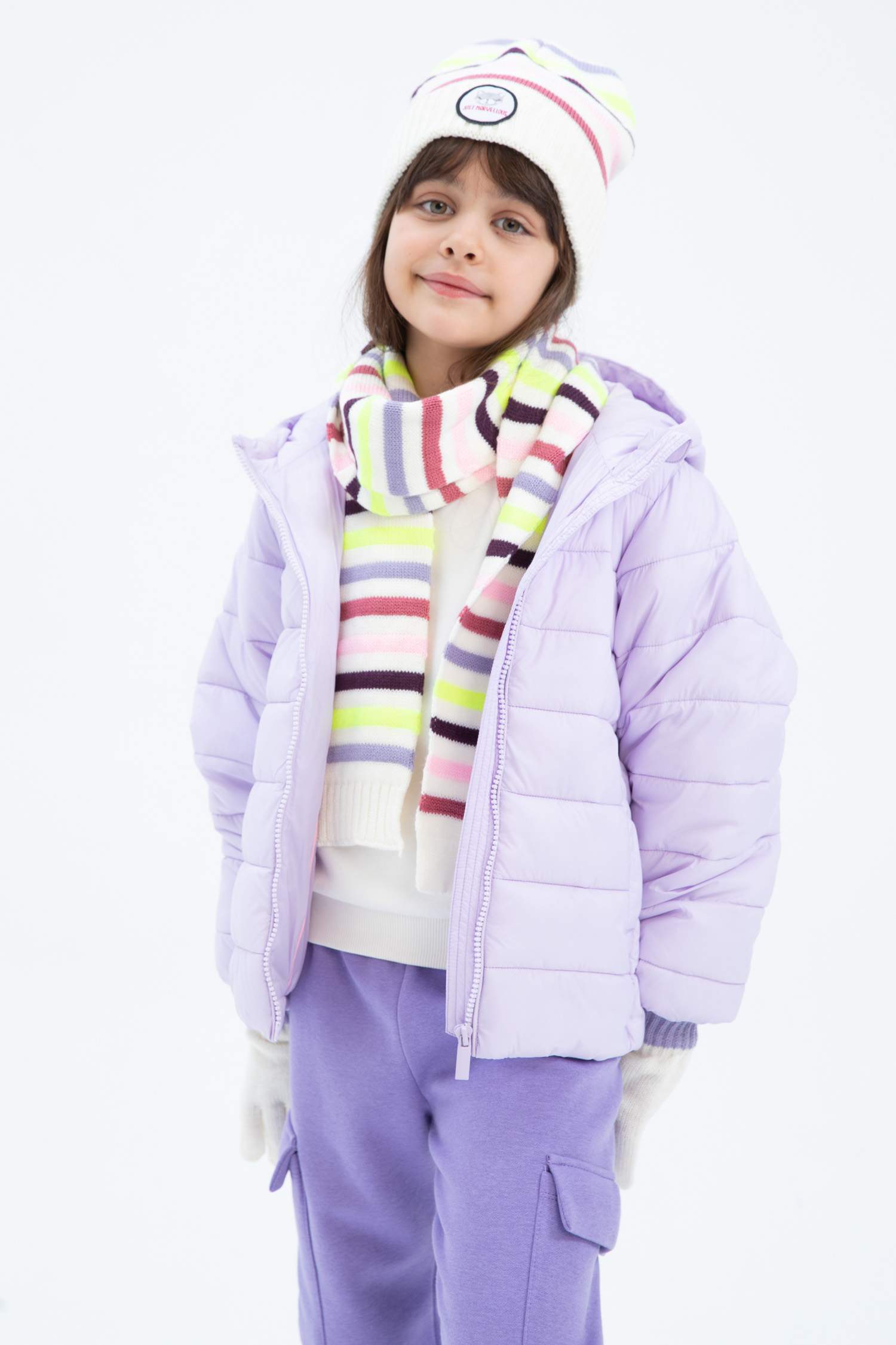 Қыздарға бас киімді Пальто