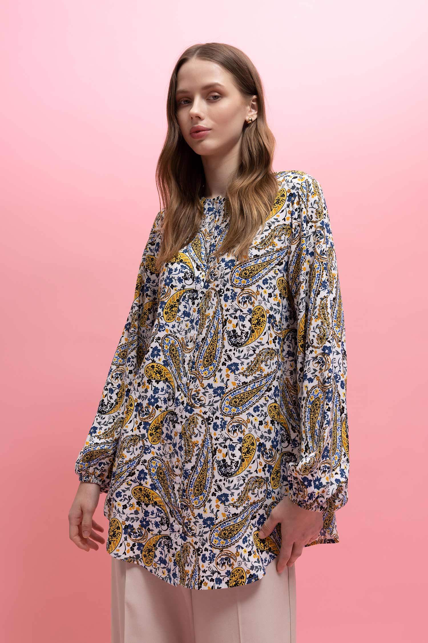 تونيك بنمط الشال قصة مريحة كم طويل