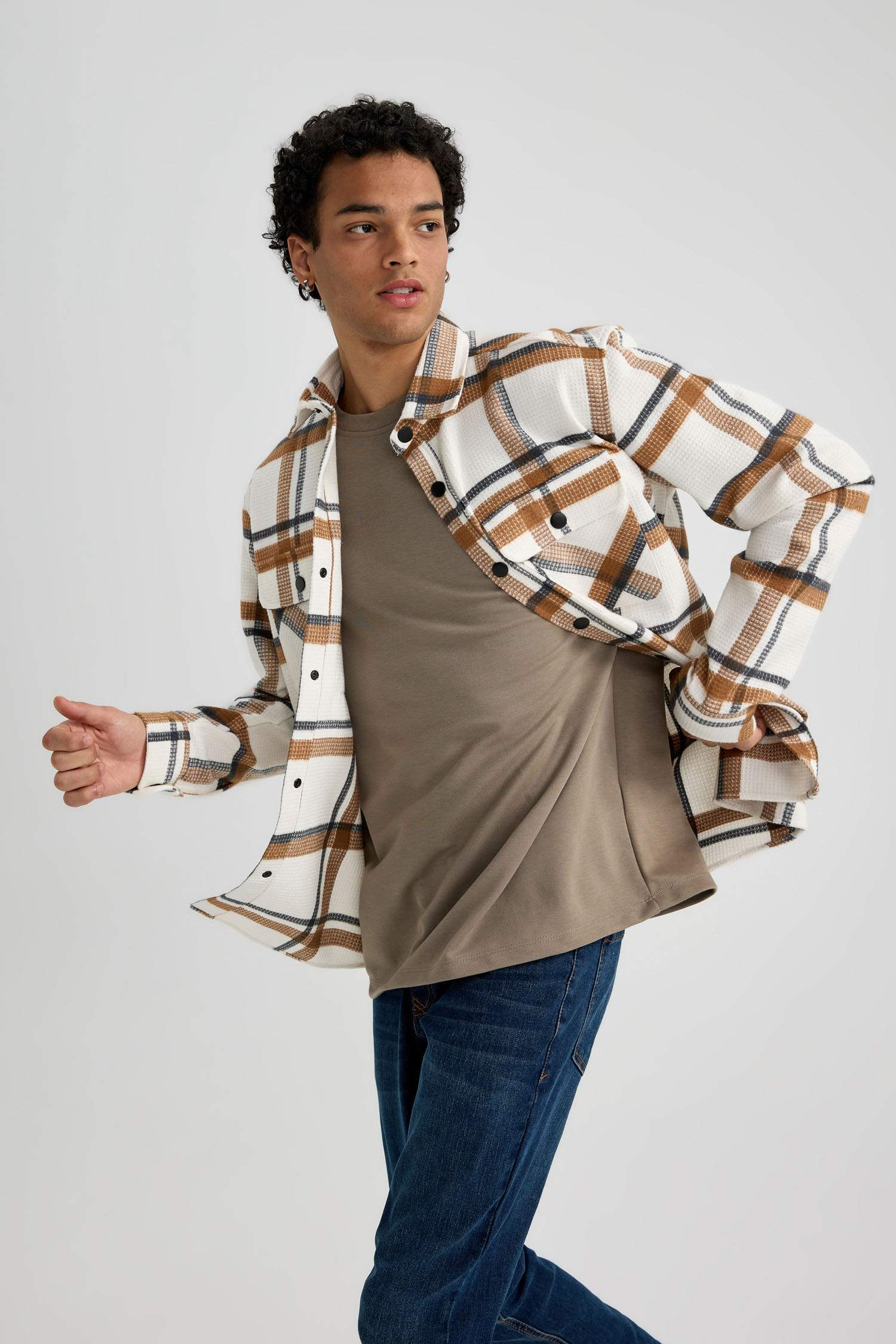 قميص ردن طويل قطن كاروهات بقصة مريحة