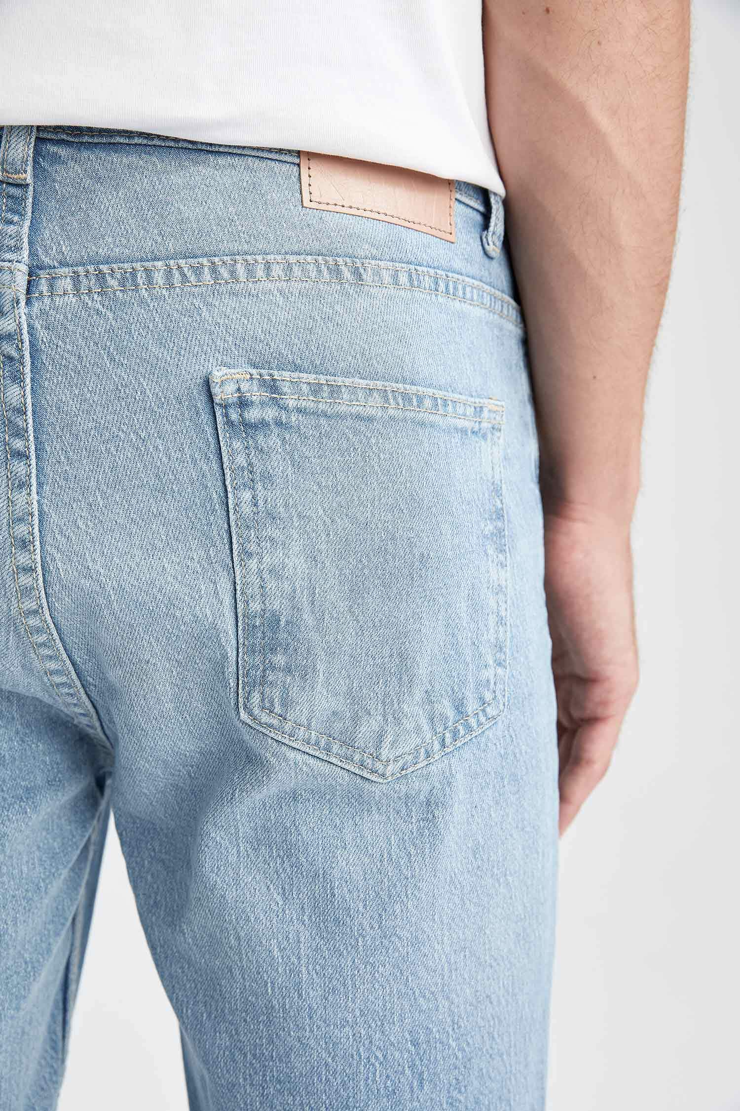 2942093 Grey Check Carrot Pants