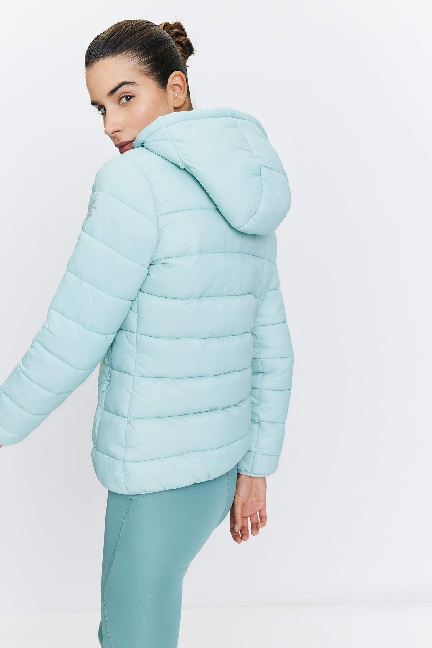 جاكيت دودون سليم فيت بغطاء للرأس