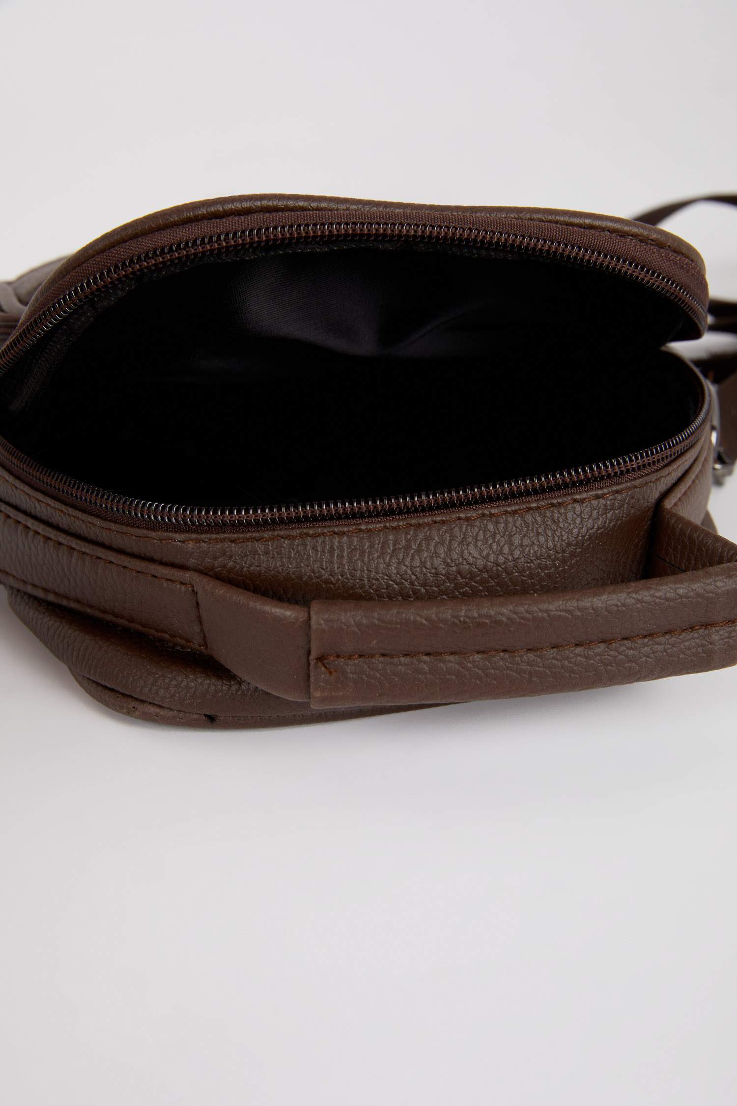 Brown Man Faux Leather Crossbody Bag 2691685 DeFacto