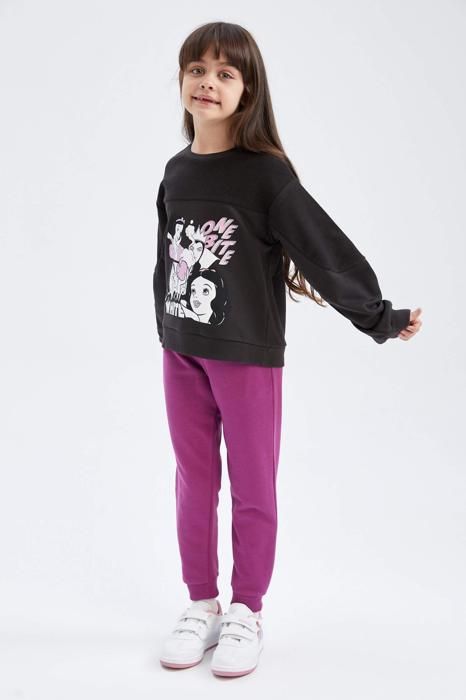 Girl Jogger Standard Fit Trousers