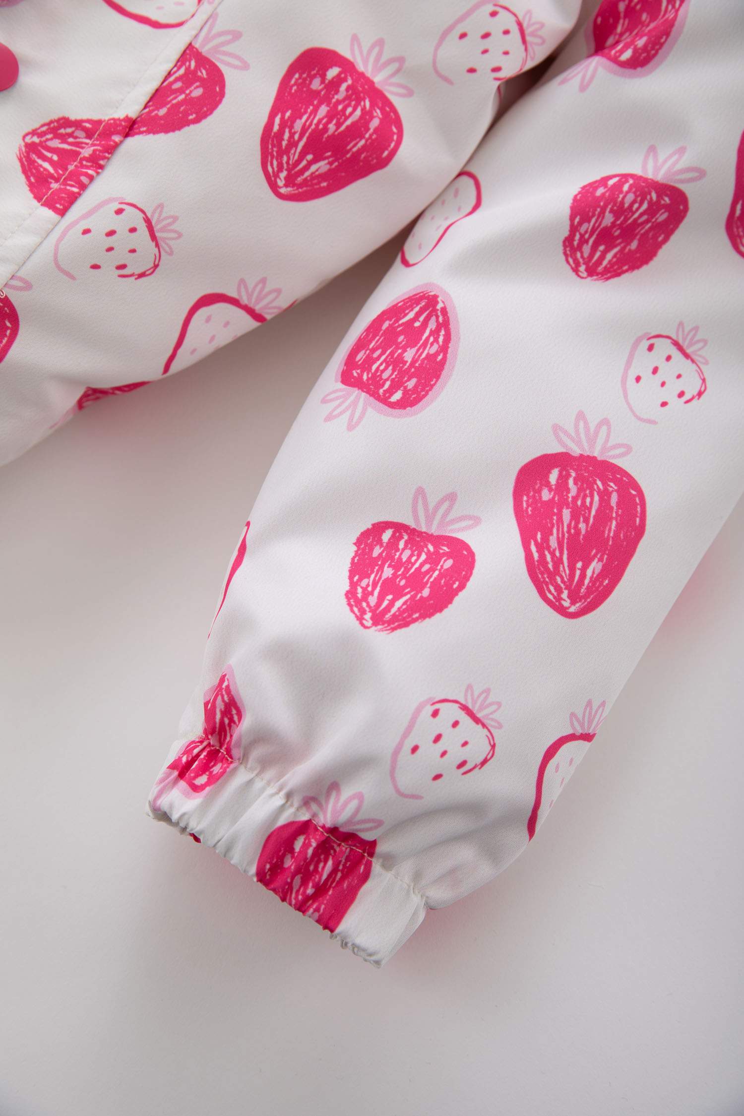 Куртка водоотталкивающая с принтом для малышей девочек