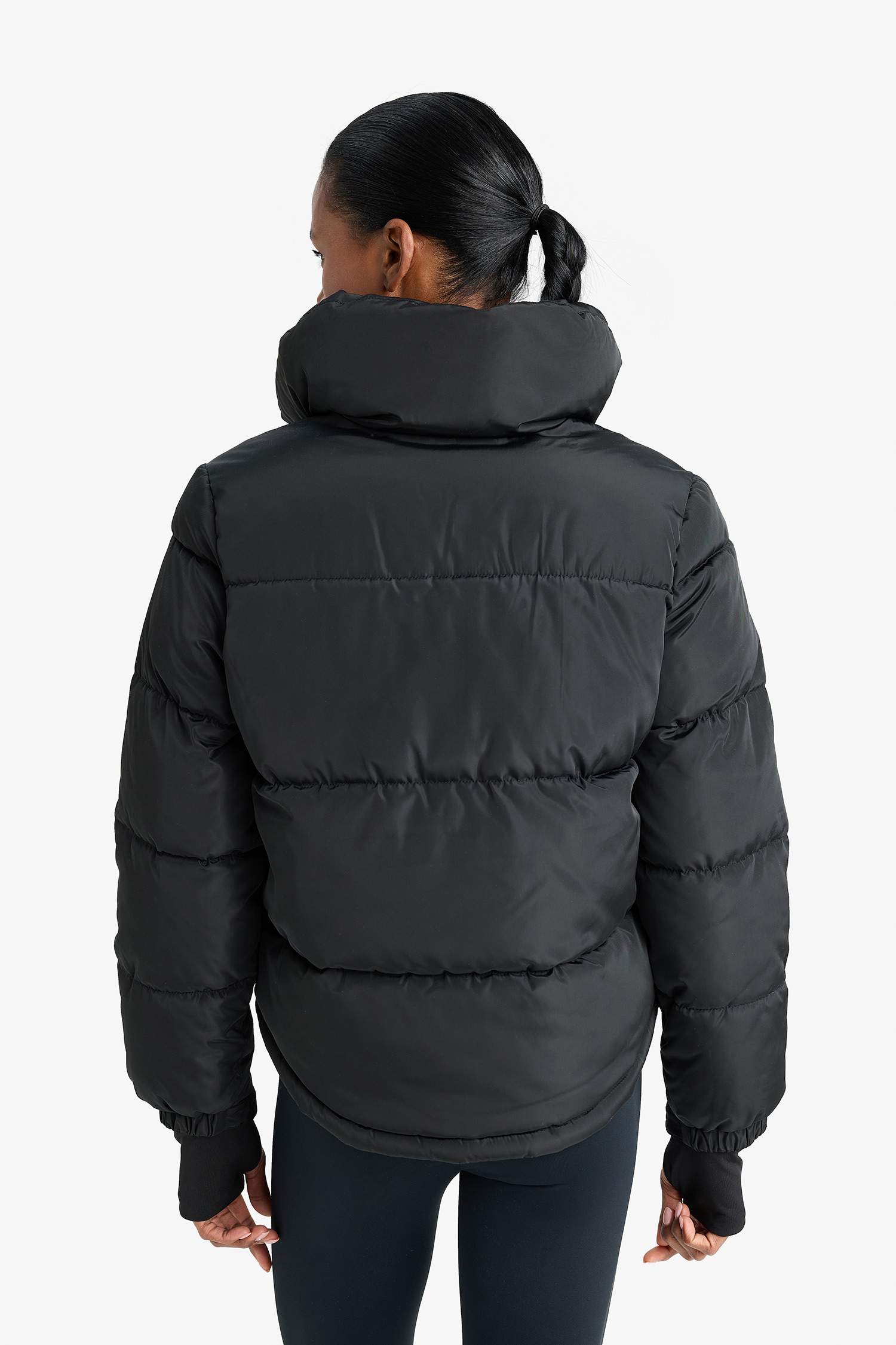 جاكيت بامب قصير قصة عادية وتر بروف من DeFactoFit