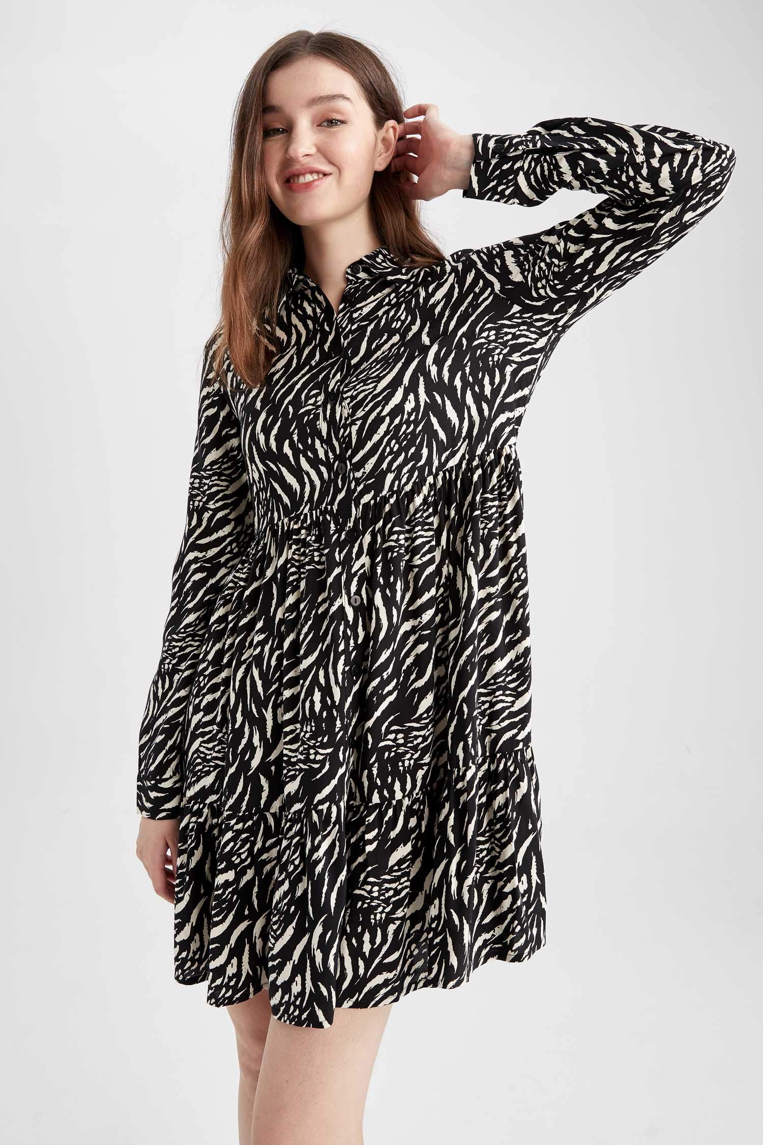 Платье мини с длинным рукавом