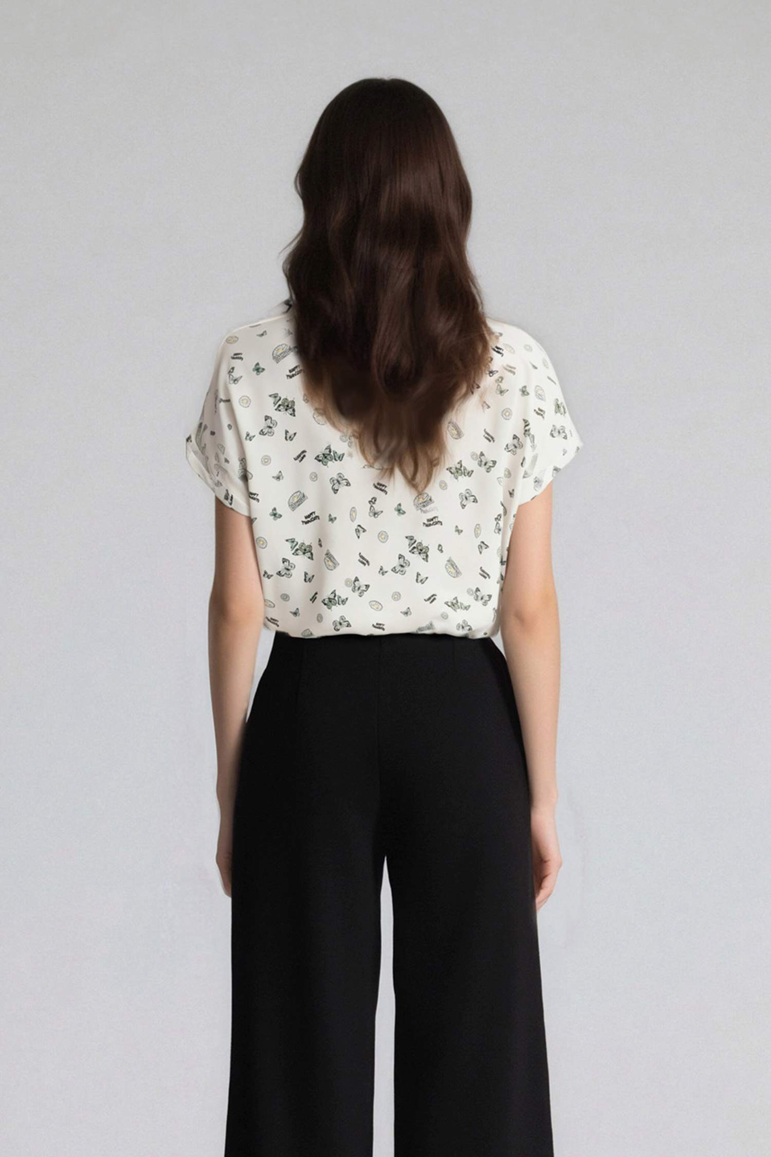 قميص نص كم فيسكوز قصة عادية