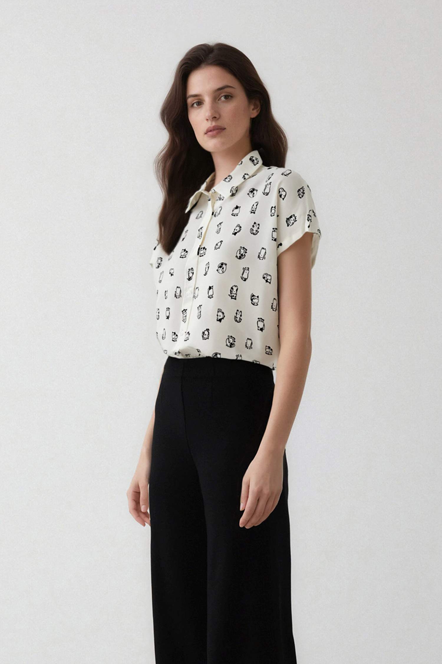 قميص نص كم فيسكوز قصة عادية