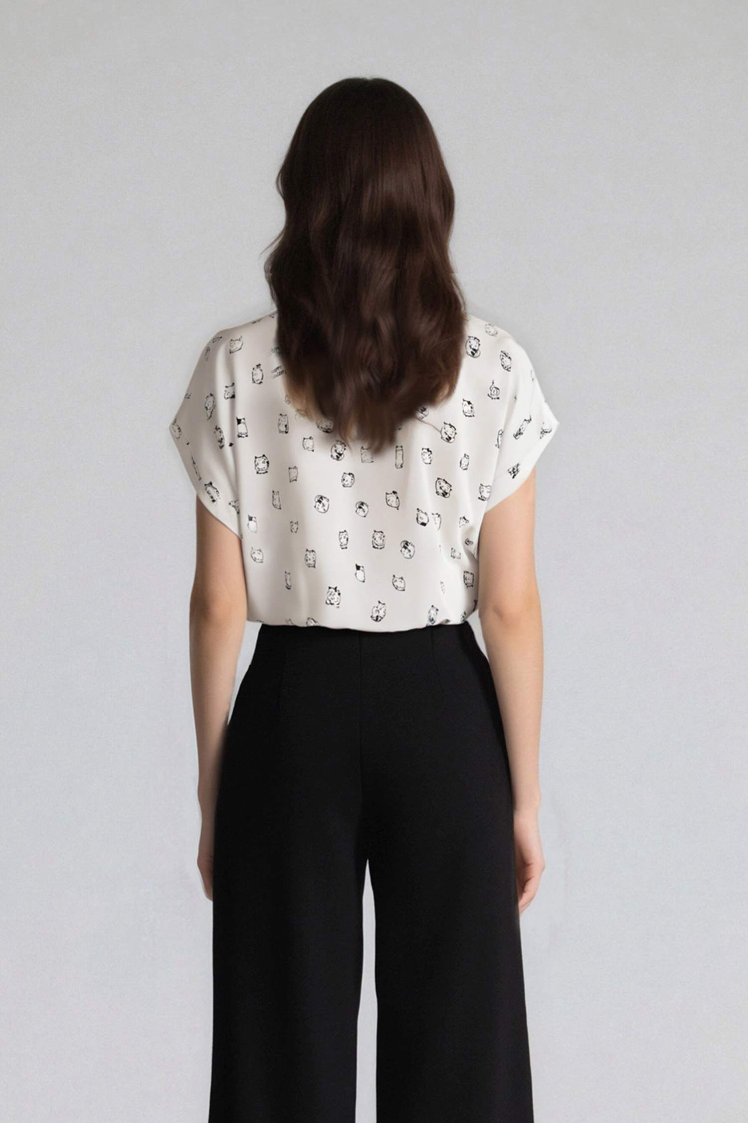 قميص نص كم فيسكوز قصة عادية