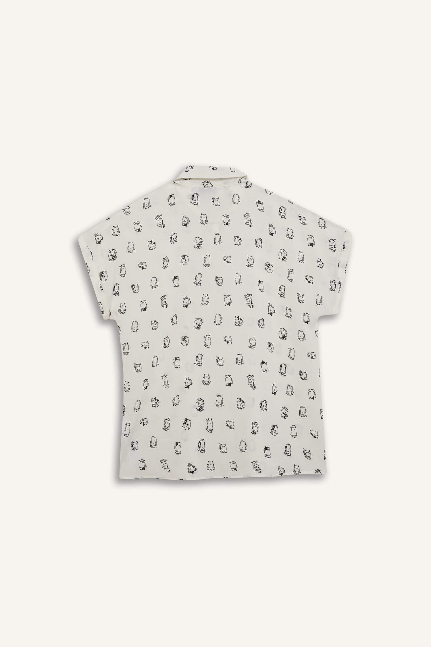 قميص نص كم فيسكوز قصة عادية