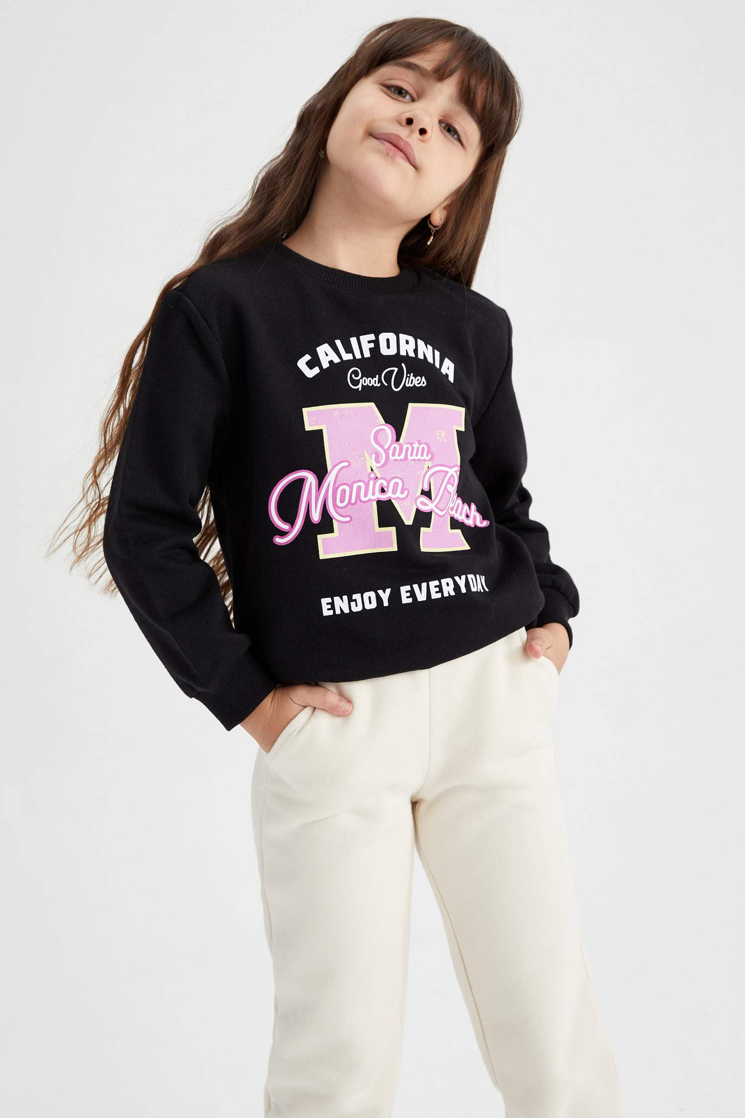 Regular Fit Crew Neck Sweatshirt