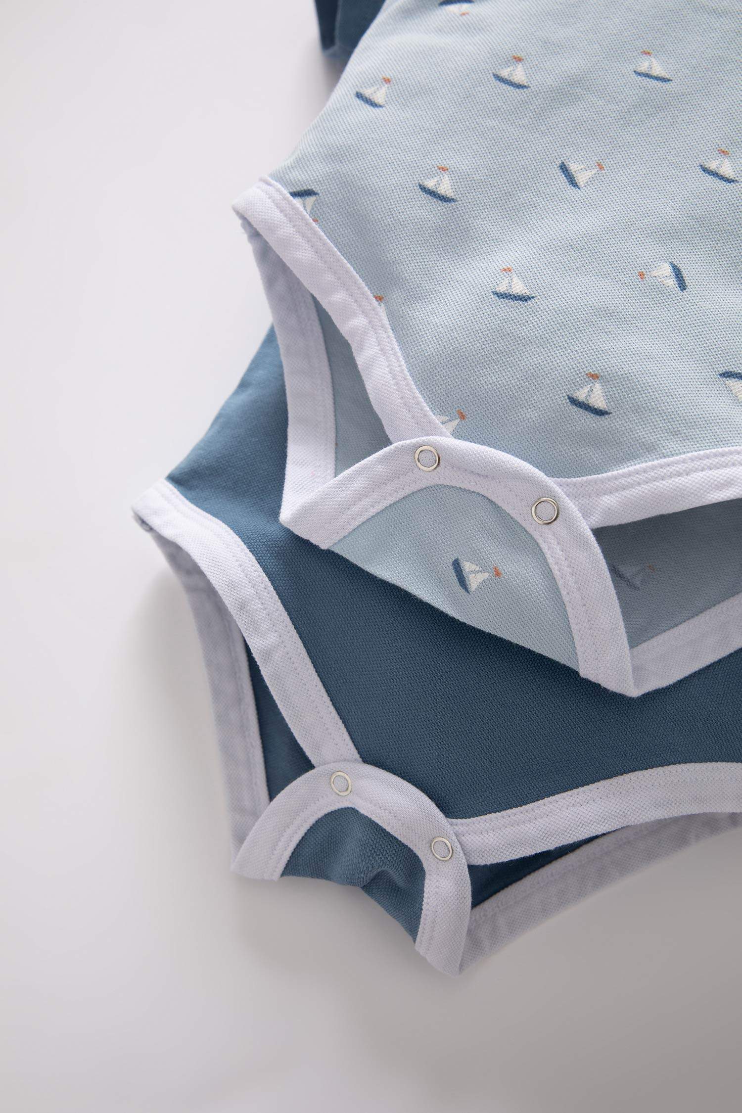 رويال طفل صغير سالوبيت ولادي بيكة بياقة بولو - قطعتين 2735572 | DeFacto