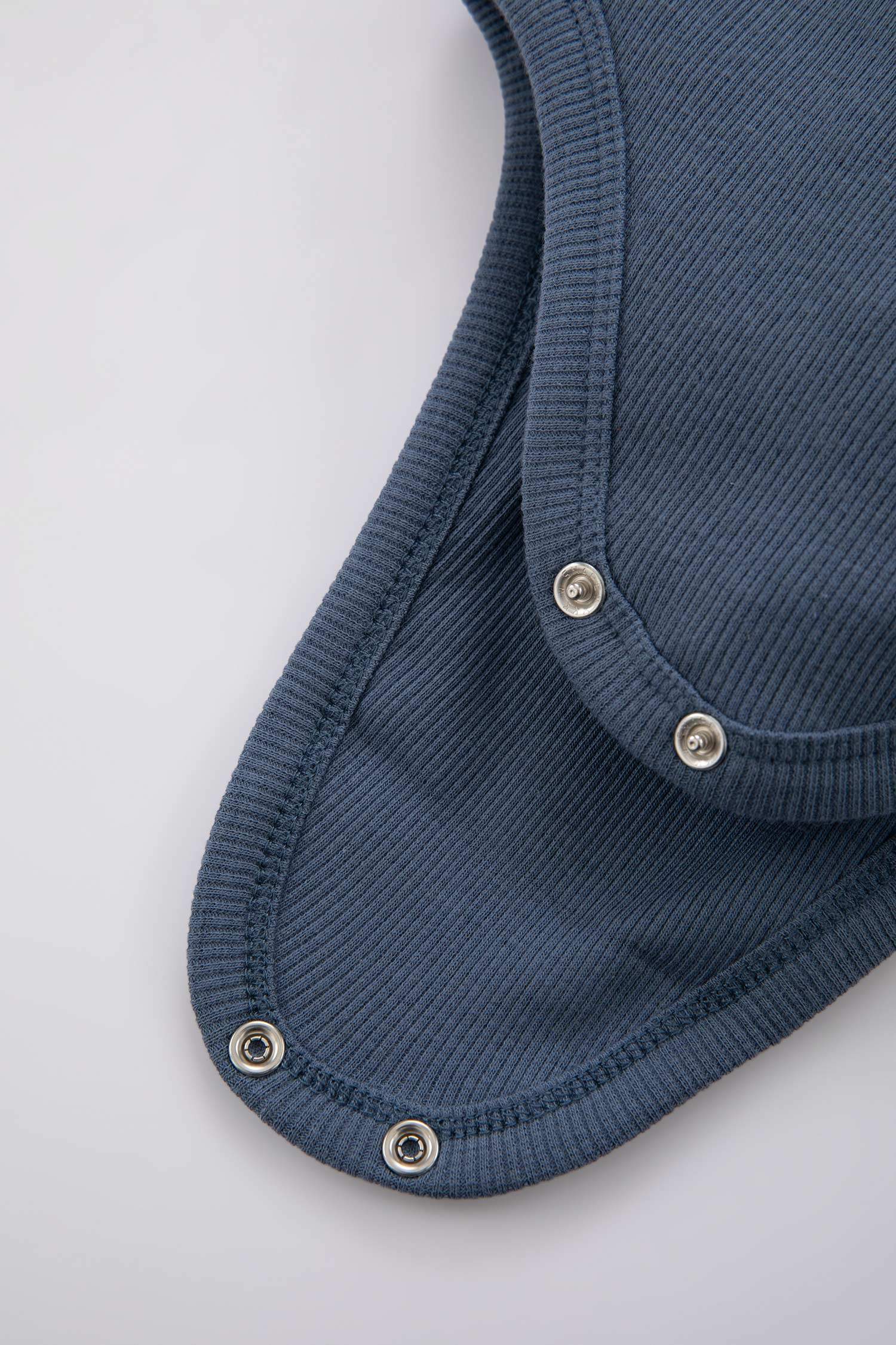 طقم ولادي سالوبيت و شورت مضلع - قطعتين