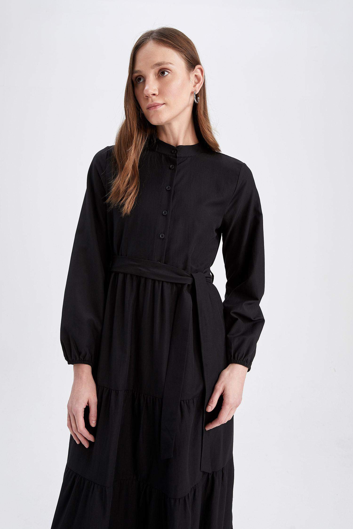 فستان ماكسي بيزك برقبة مستديرة بحزام