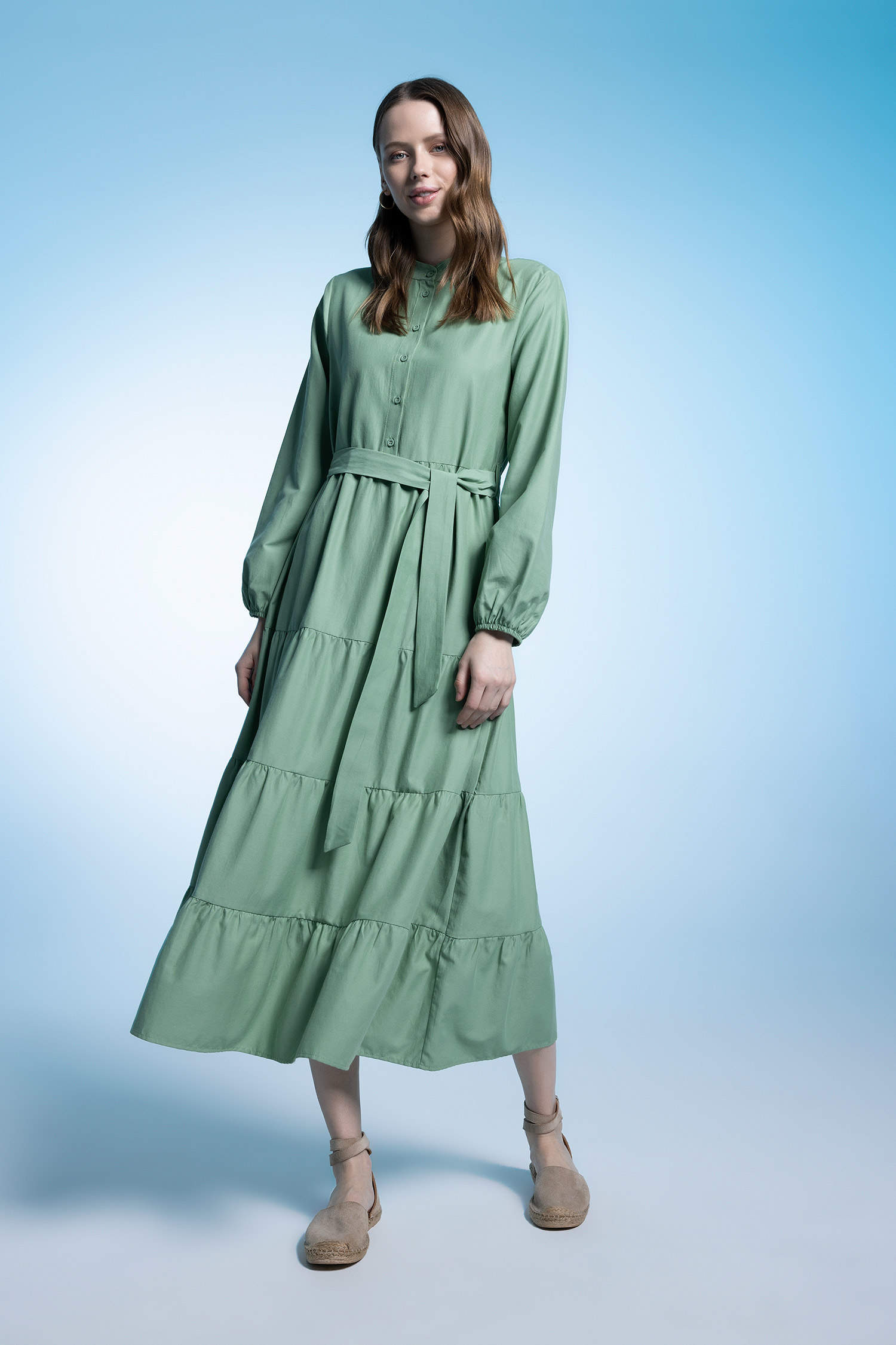 Green Neck Basic Long Sleeve Poplin Maxi Dress 2722992 | DeFacto