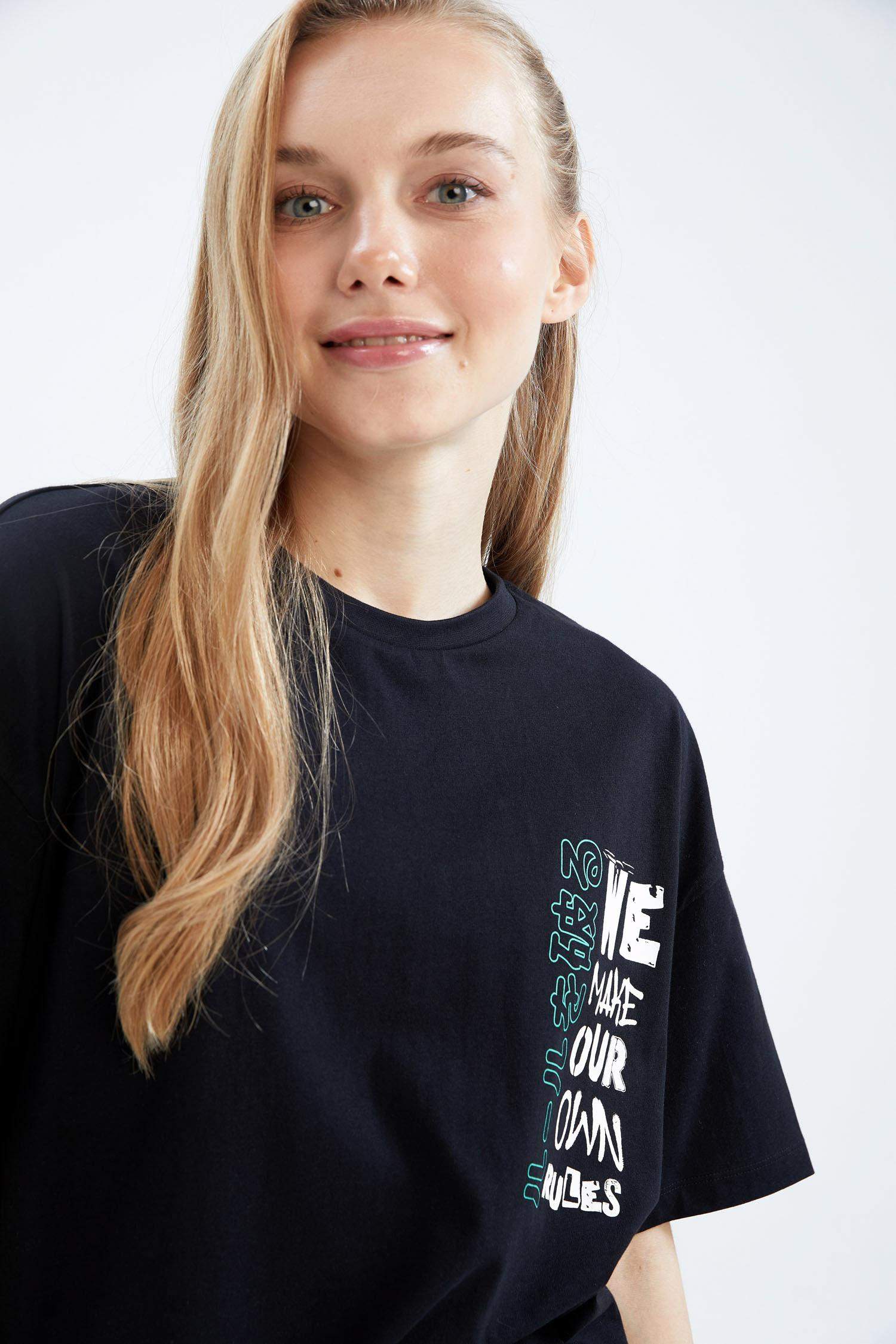 Coool Oversize Fit Printed Short Sleeve T-Shirt