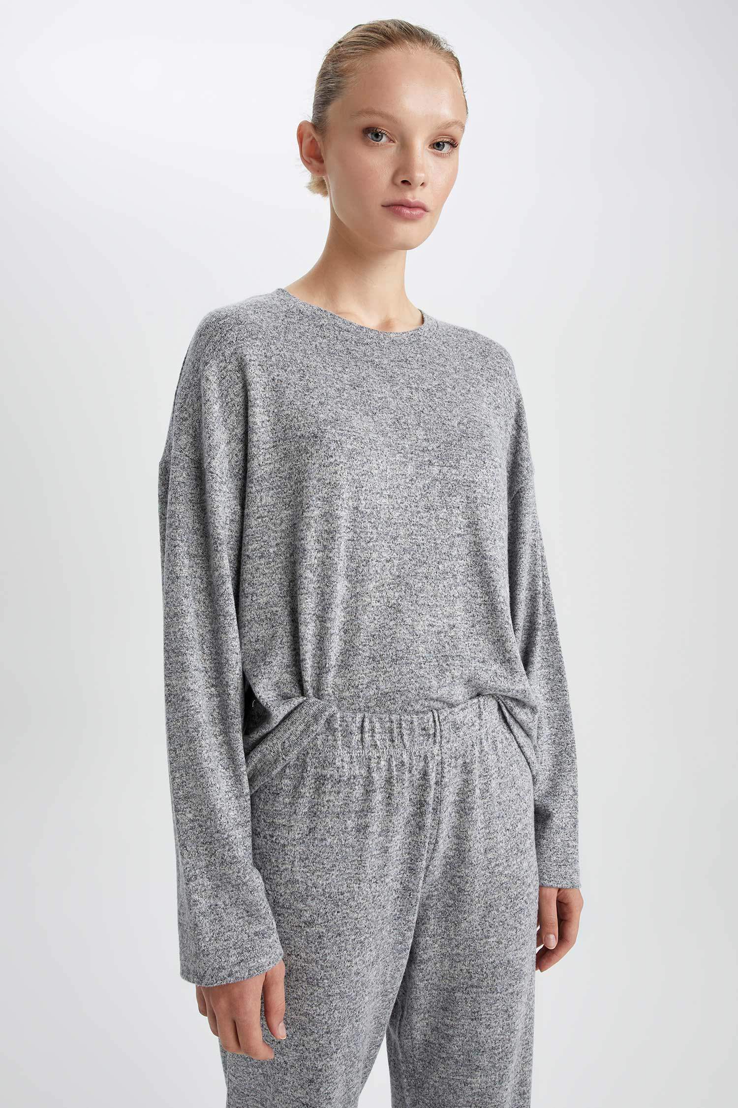 Fall in Love Regular Fit Basic Viscose Pajama Top