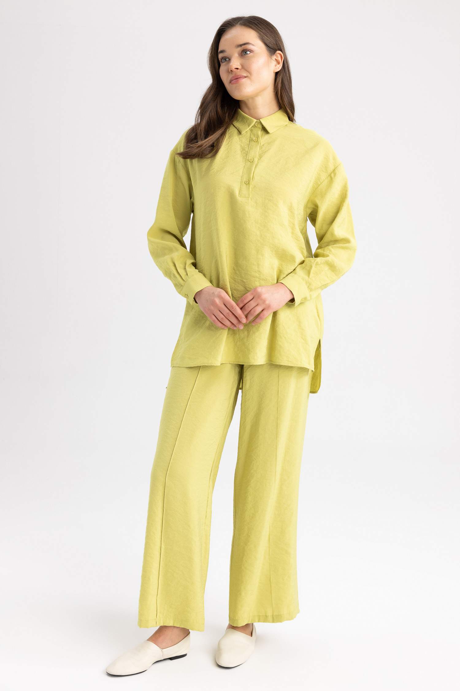 Брюки палаццо с карманами