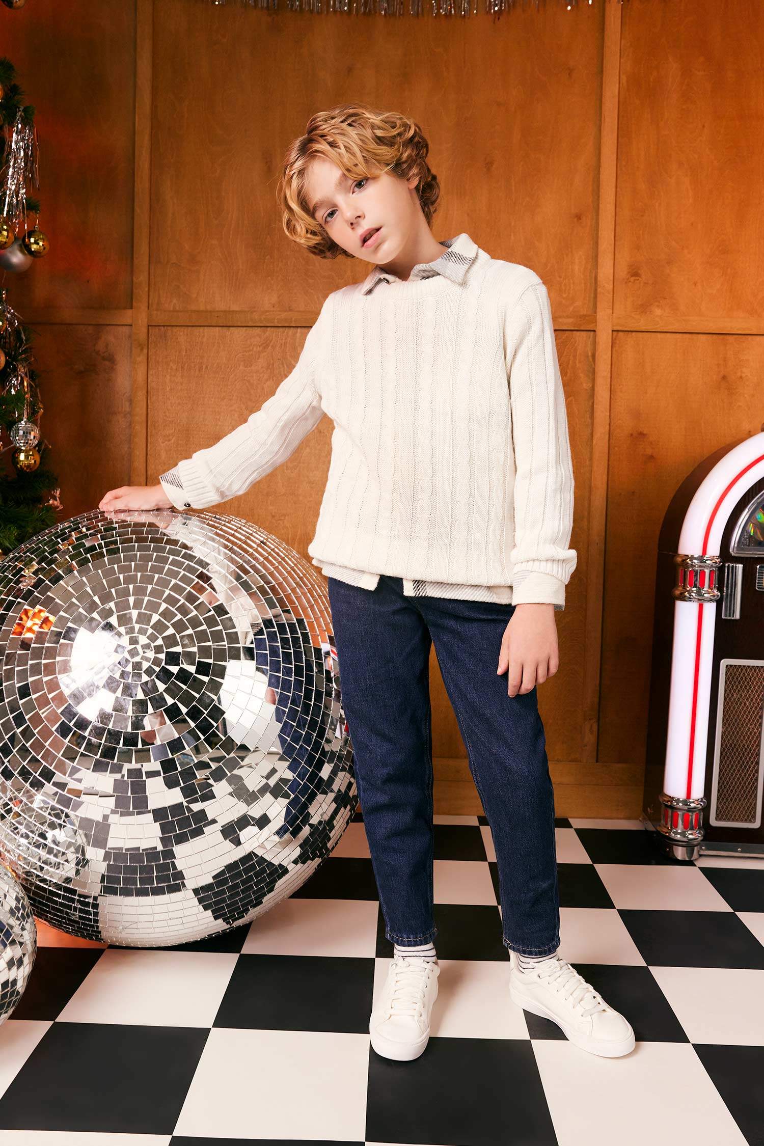 Свитер с круглым вырезом для мальчиков