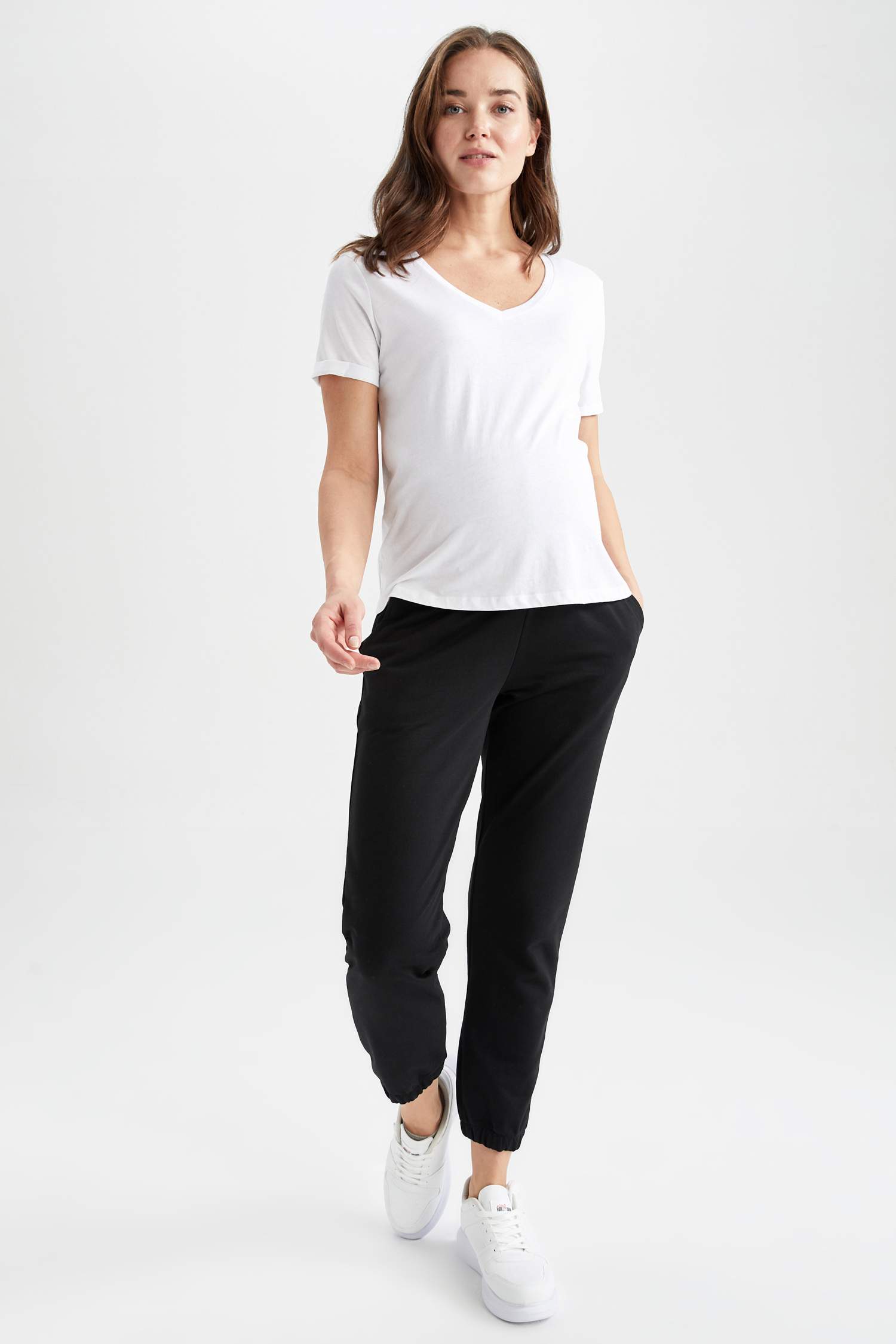 Black WOMAN Maternity Jogger Pants 2729126 DeFacto