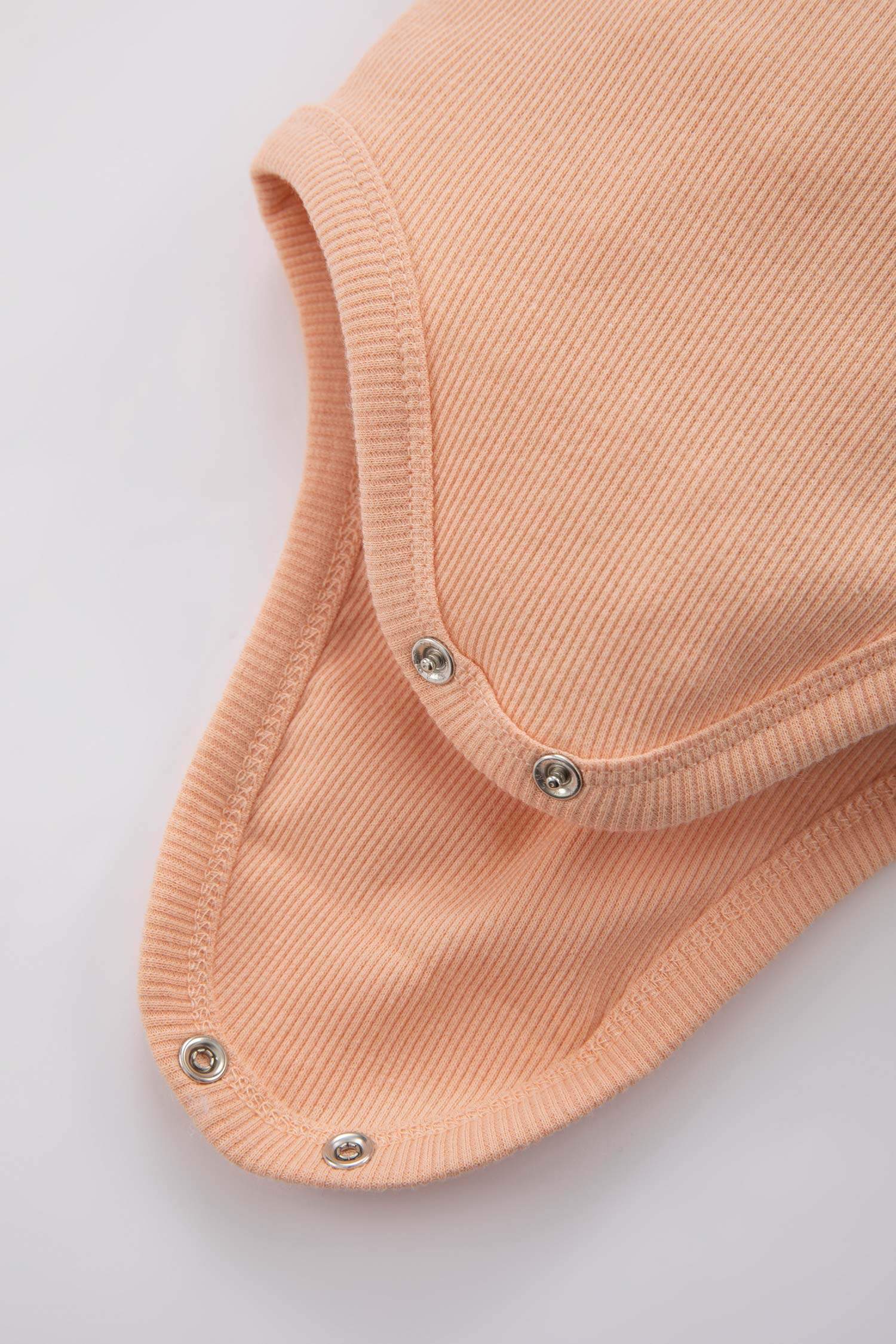 طقم بناتي مطرز ريبانا برقبة مستديرة - قطعتين