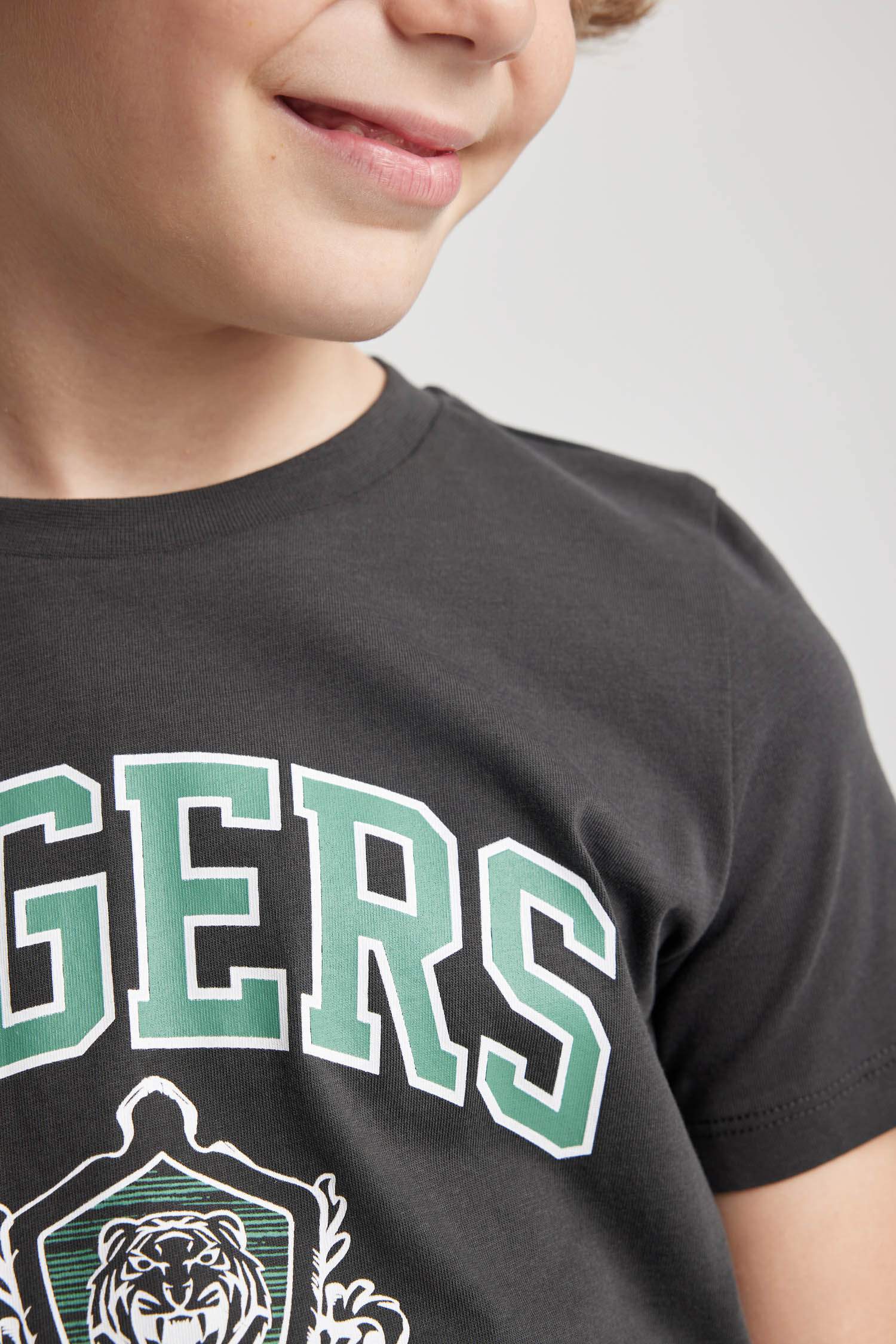 Boy Regular Fit Crew Neck Printed Short Sleeve T-Shirt