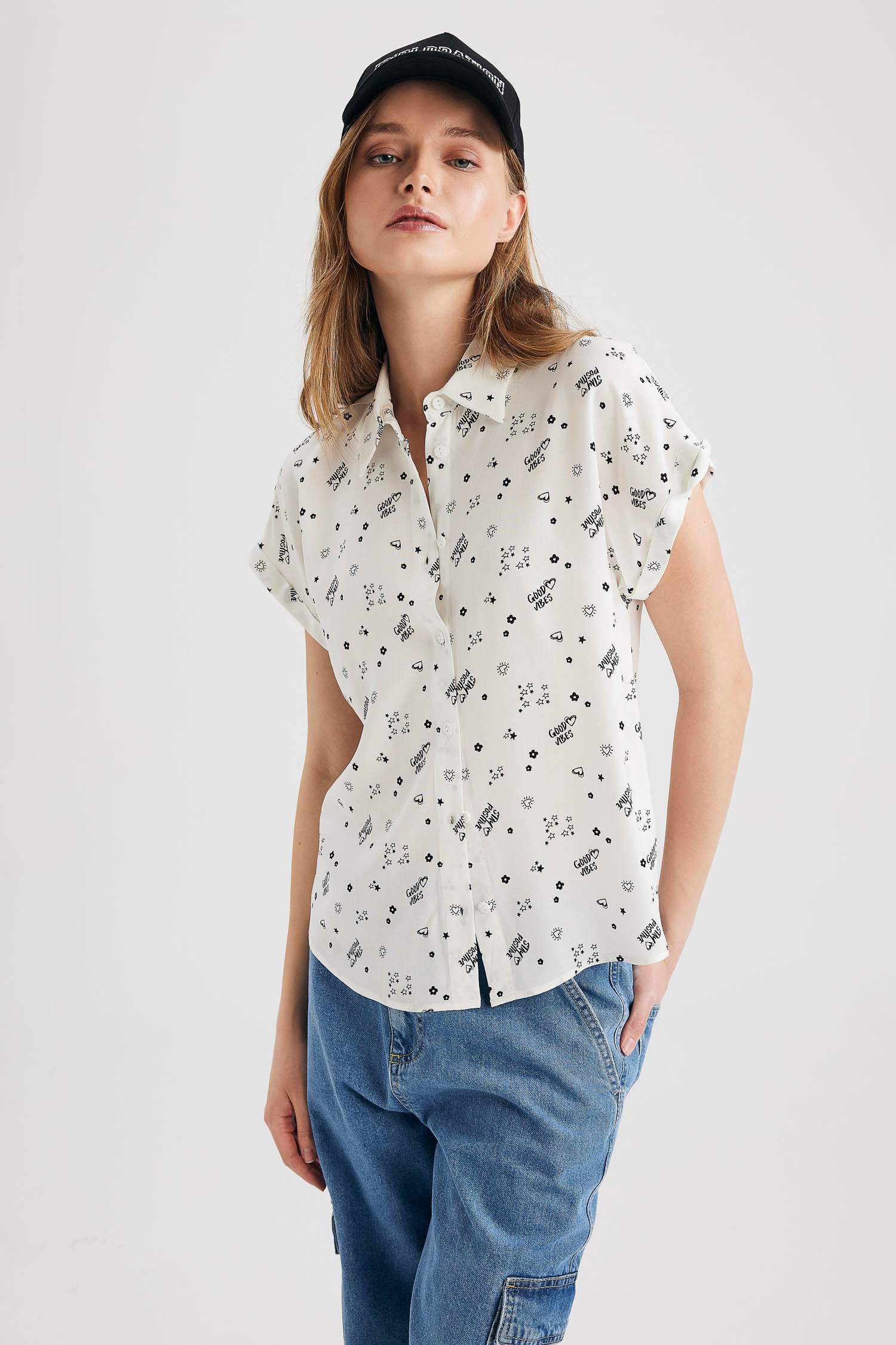 Regular Fit Printed Short Sleeve Shirt
