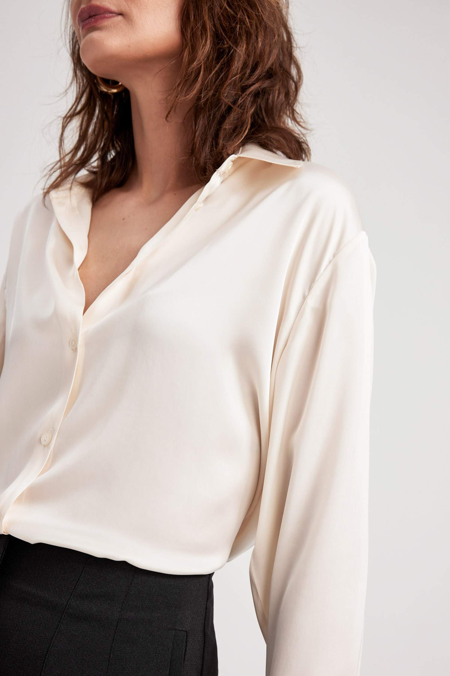 قميص ردن طويل ستان بقصة عادية بياخة قميص