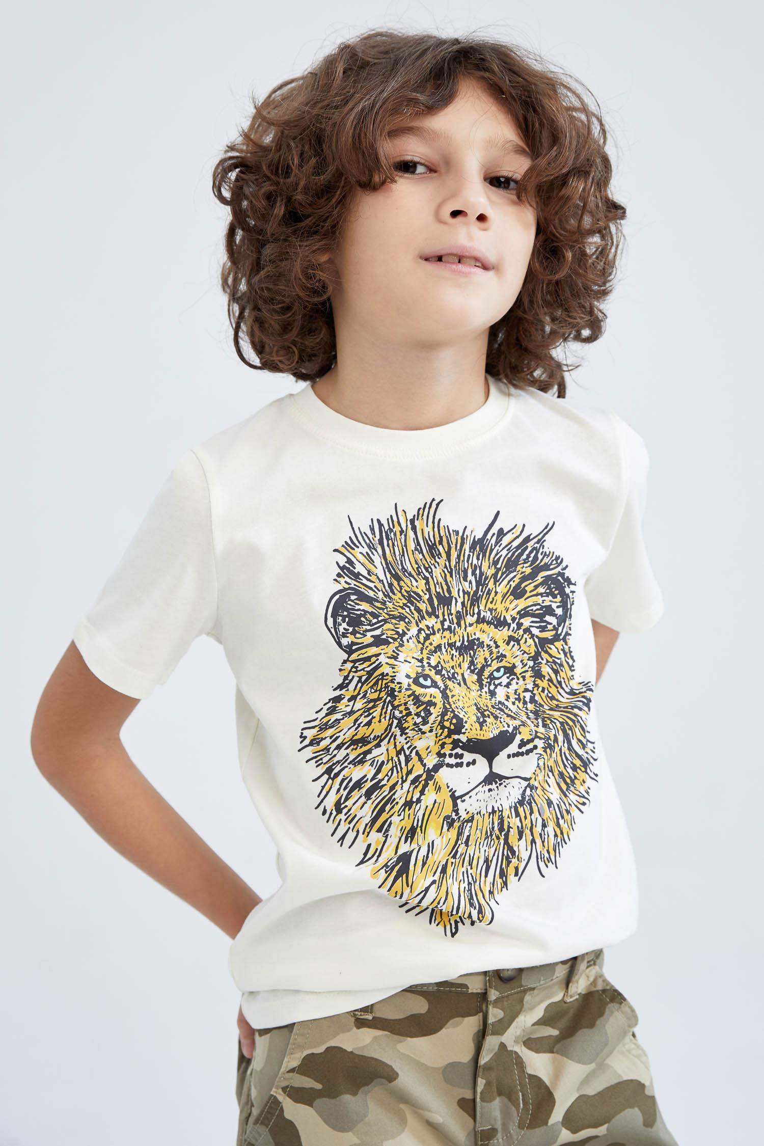 Футболка стандартного кроя с принтом для мальчиков