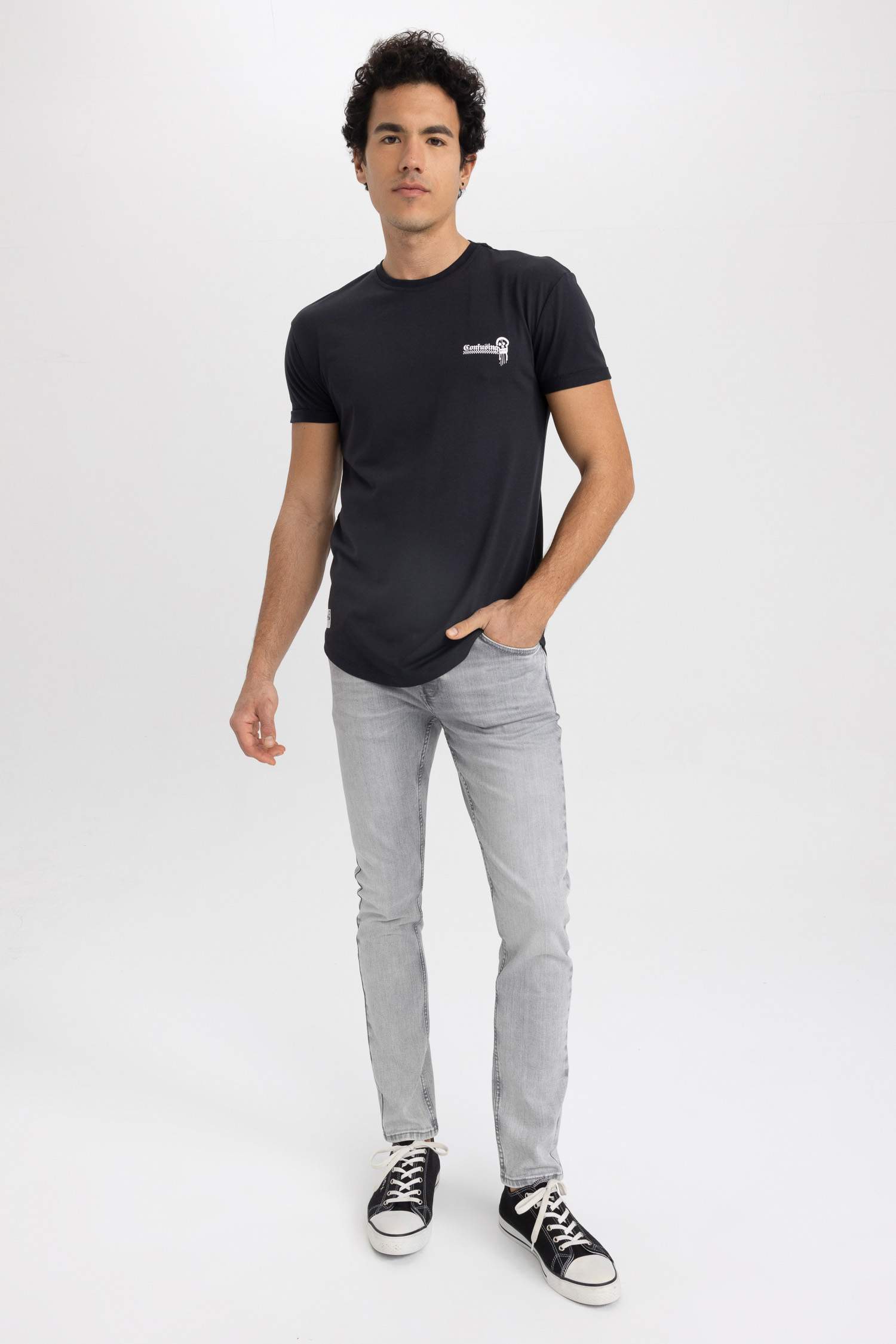 Long Muscle Fit Crew Neck Printed T-Shirt