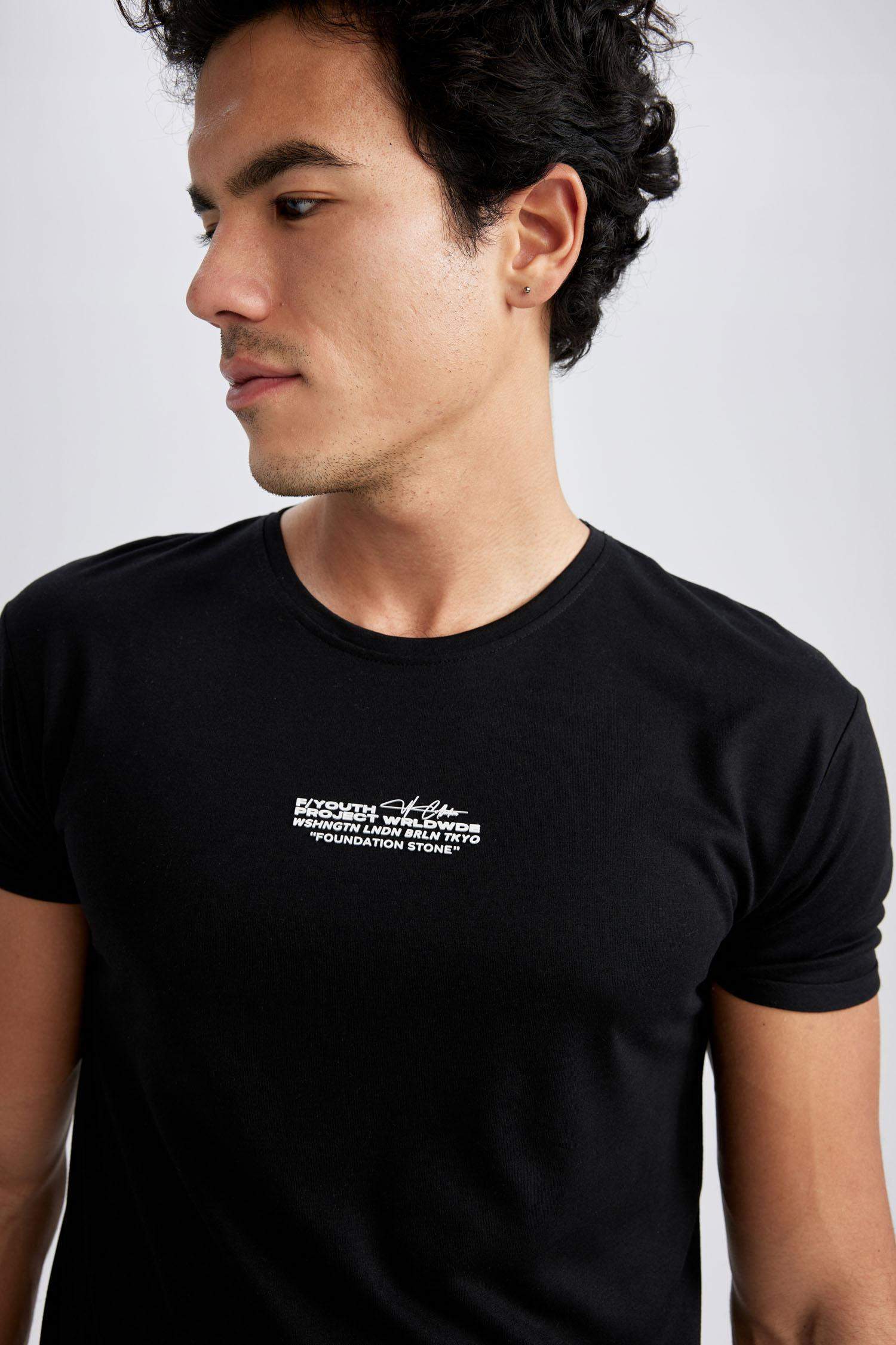 дөңгелек жаға минималл Қысқа жеңді футболка