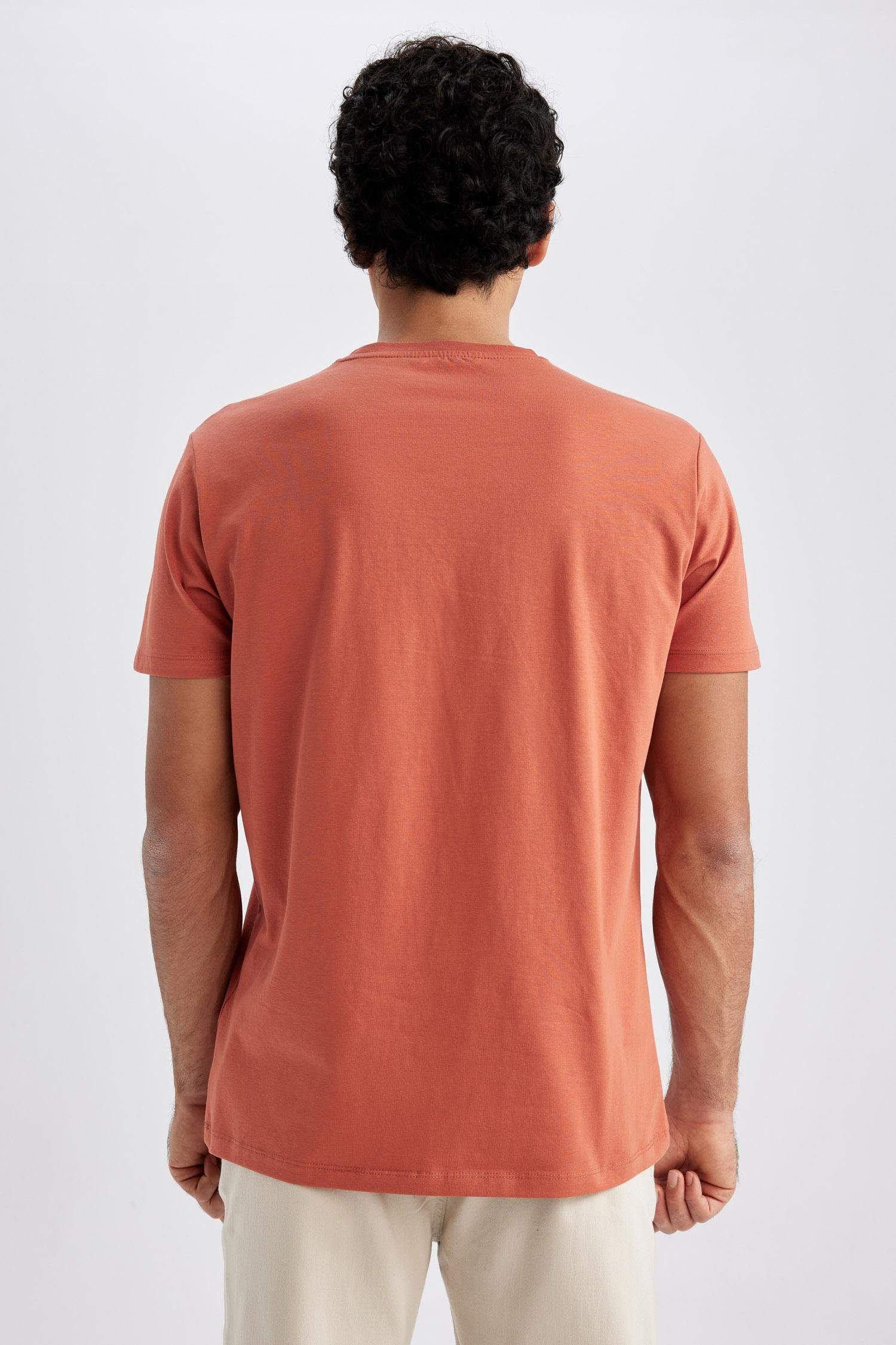 Slim Fit Crew Neck Printed T-Shirt