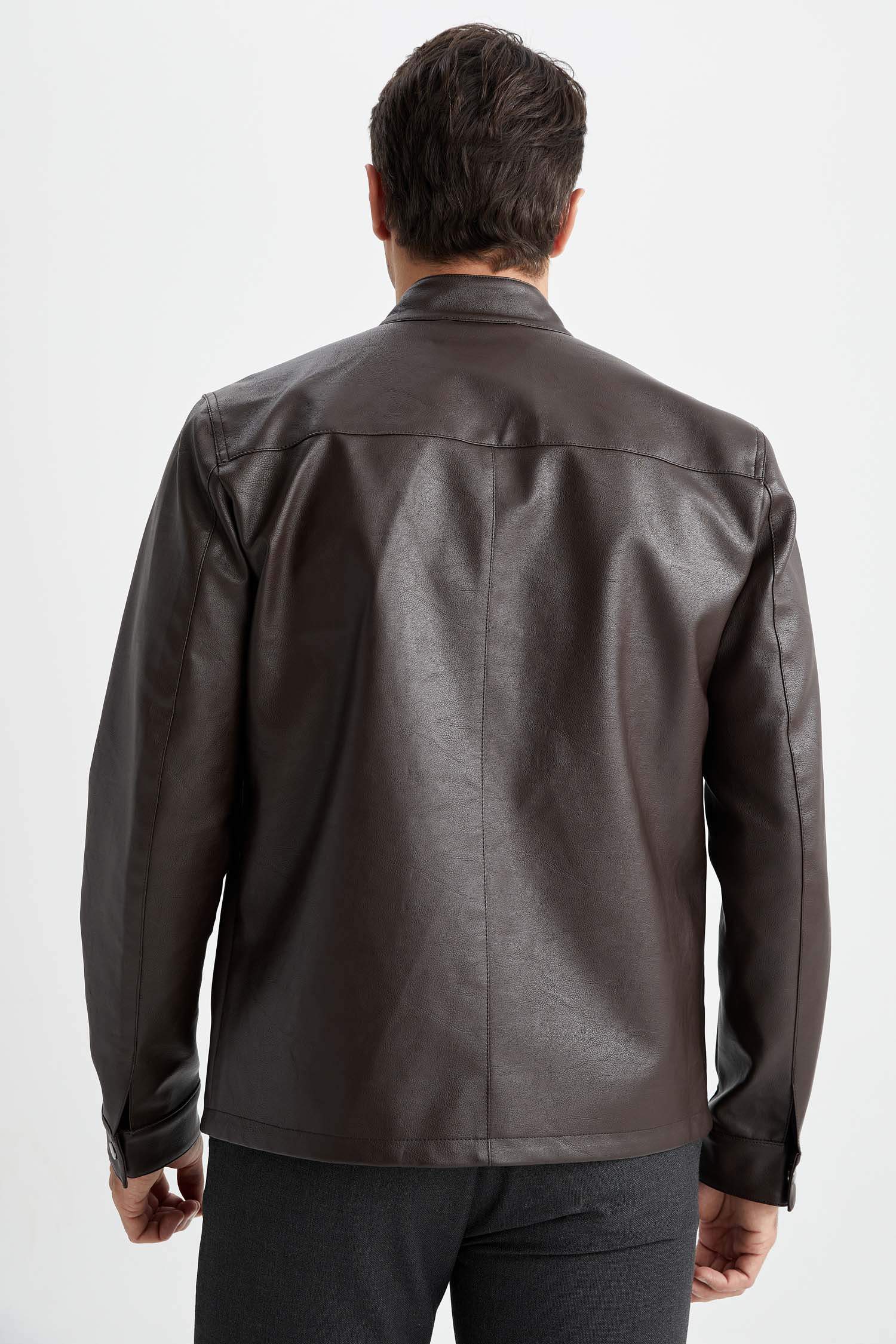 Regular Fit Dik Yaka Fermuarlı Çıtçıt Kapamalı Cepli Suni Deri Mont Ceket