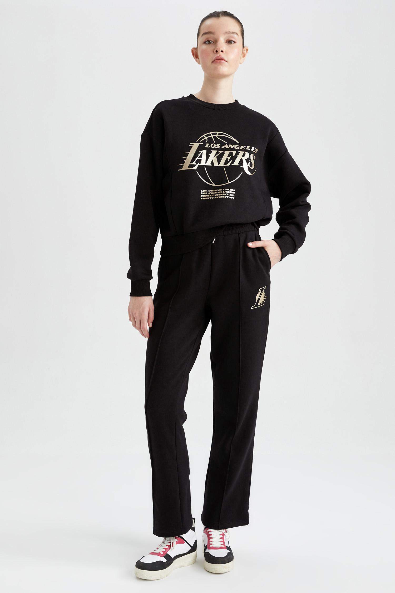 سويت شيرت من NBA Los Angeles Lakers