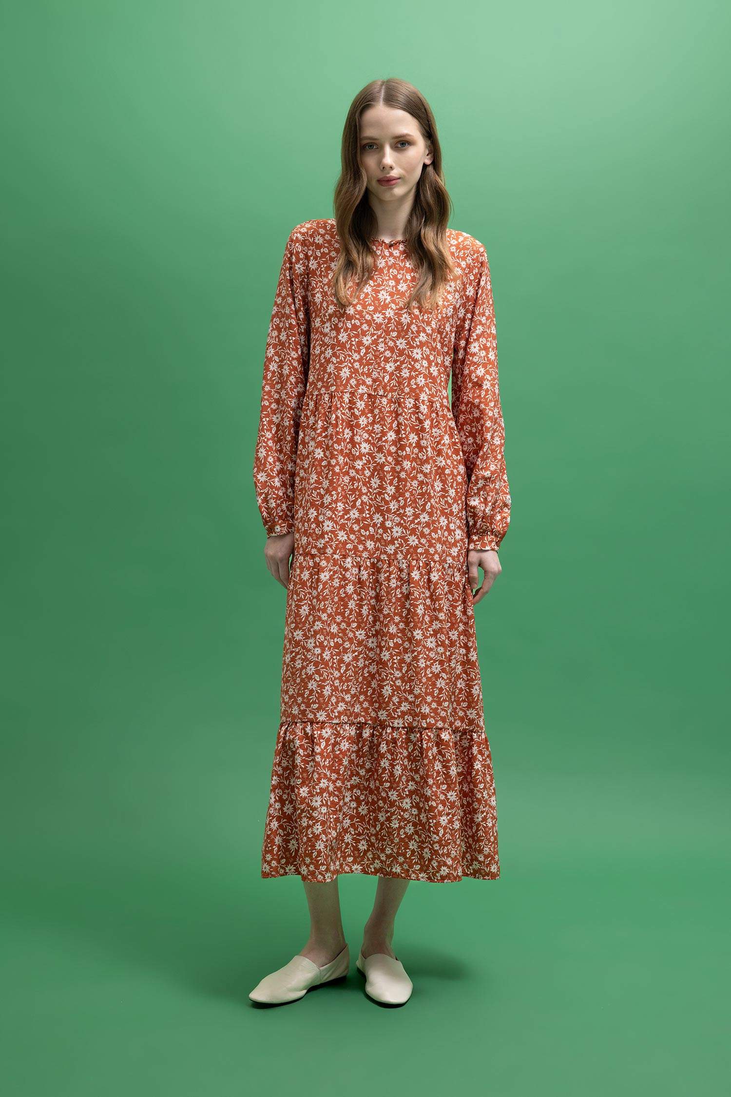 Orange Woman Crew Neck Floral Long Sleeve Maxi Dress 2723716 | DeFacto