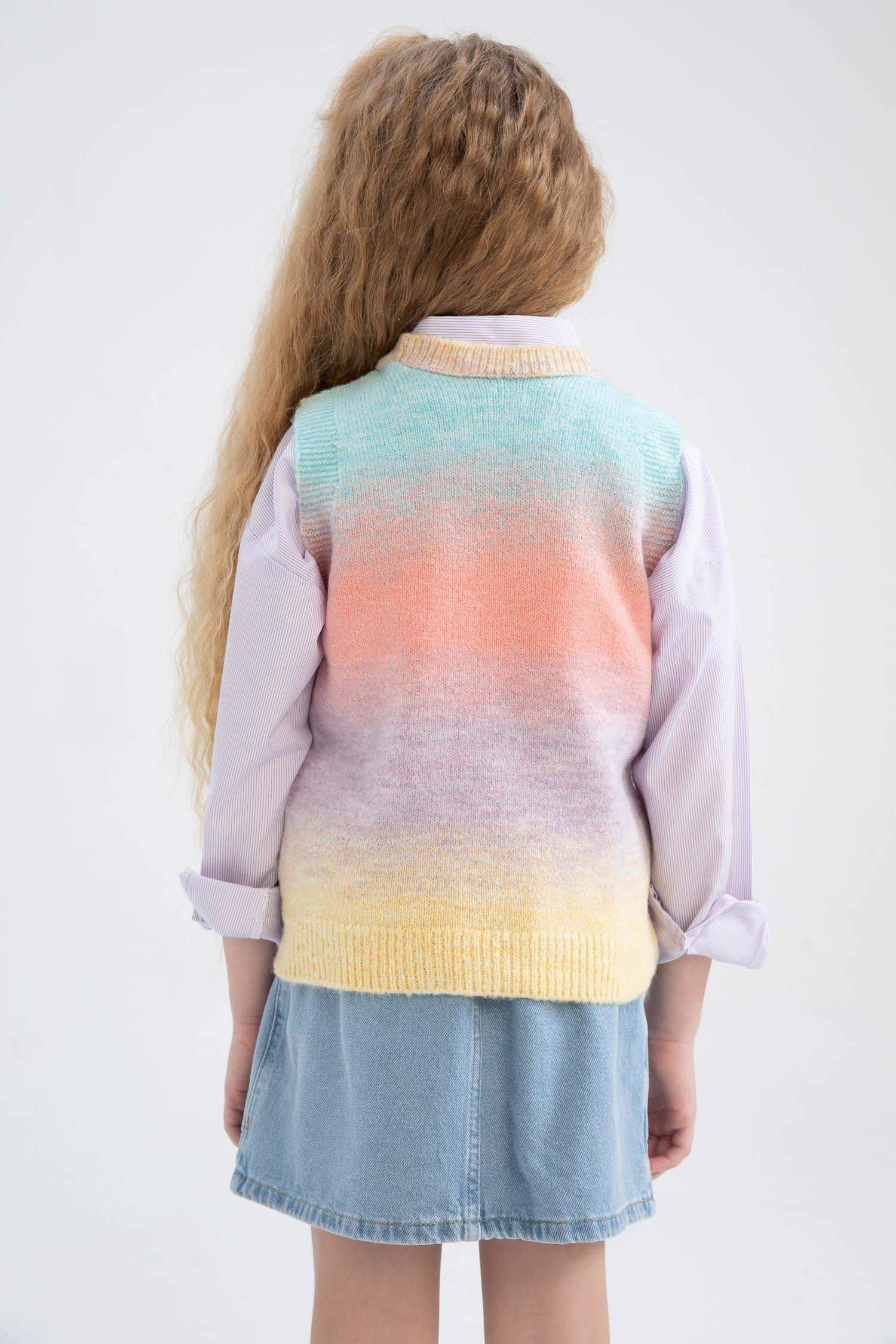 Свитер стандартного кроя для девочек