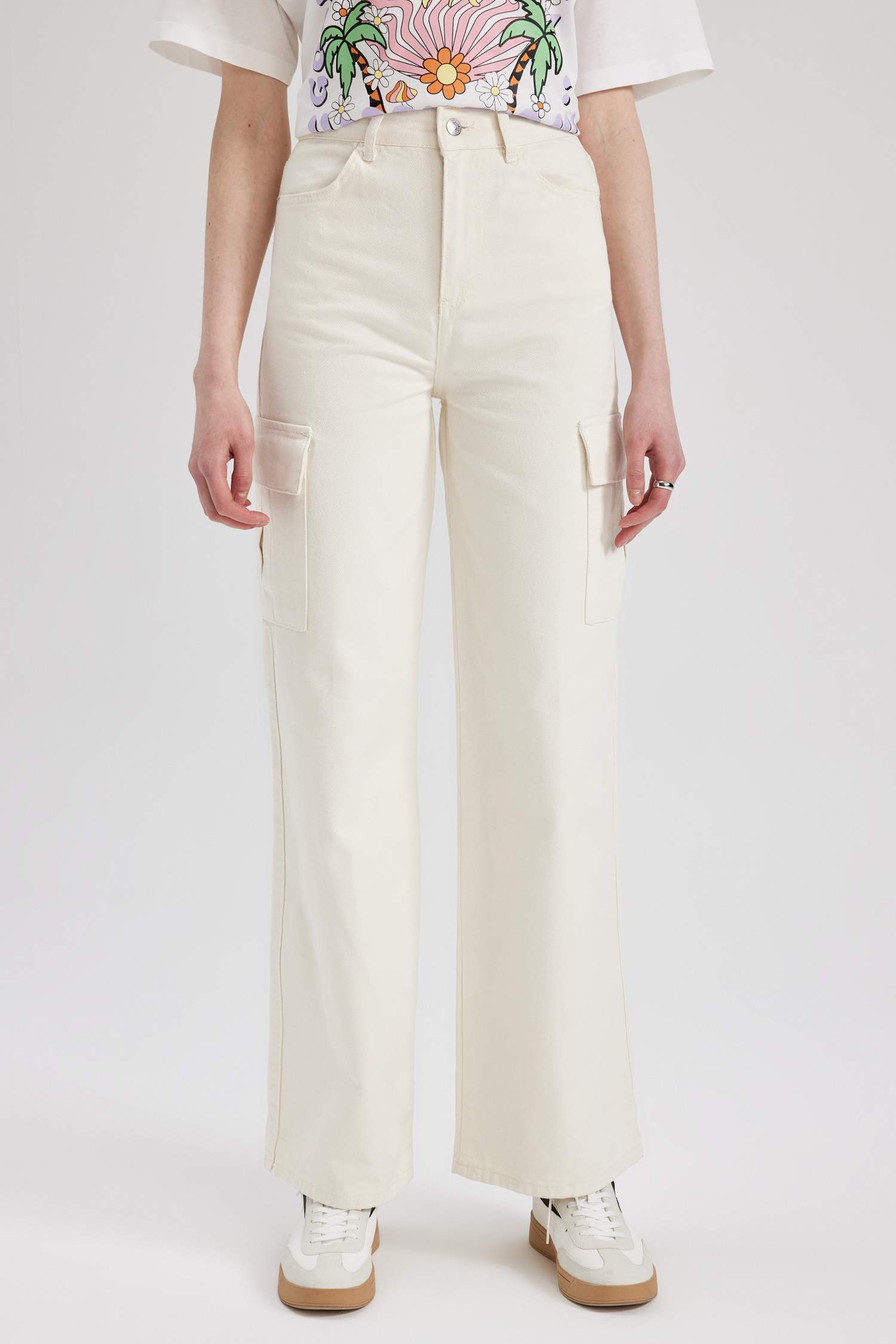 Брюки из габардина широкие