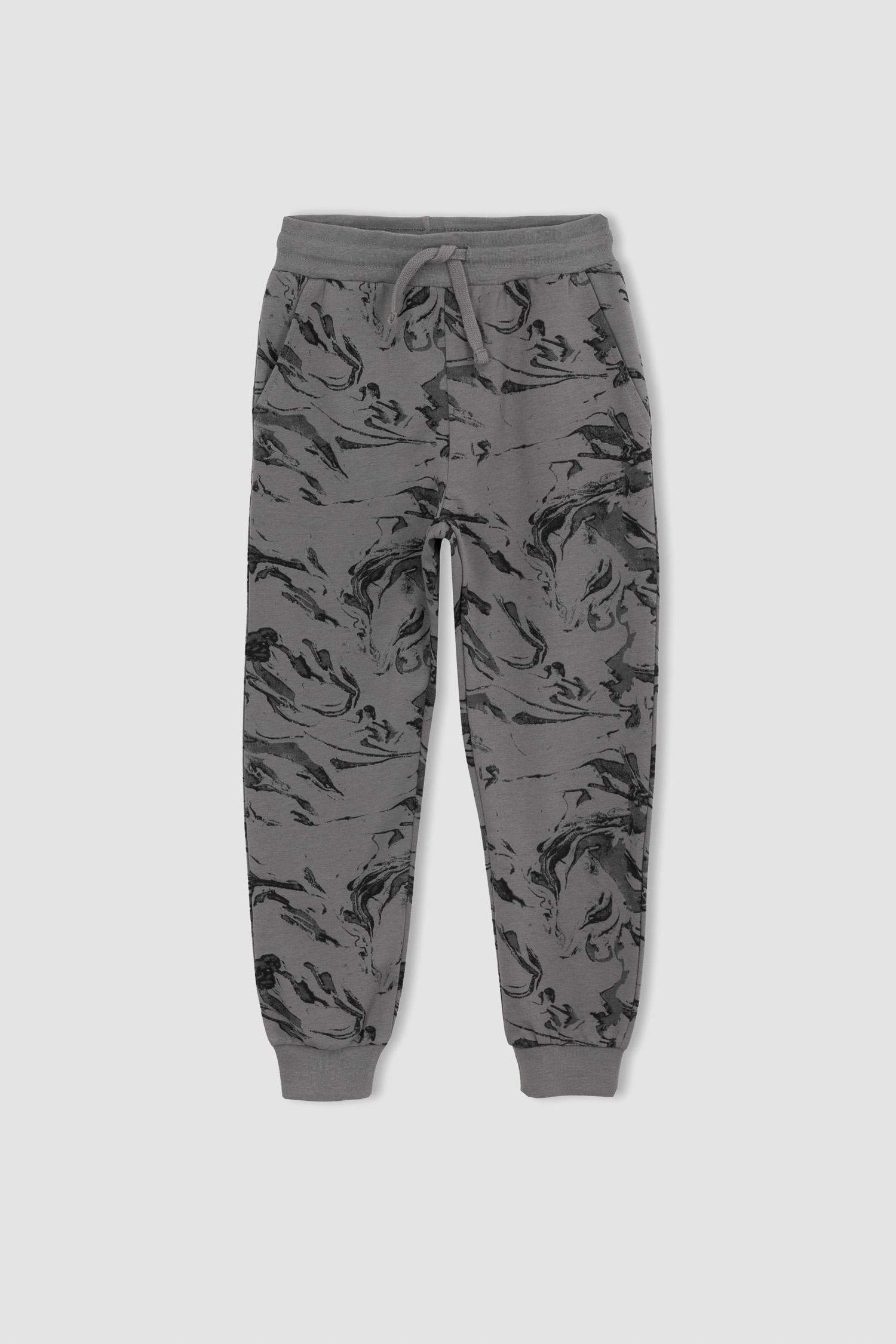 بنطلون ولادي قماش رقيق قصة عادية